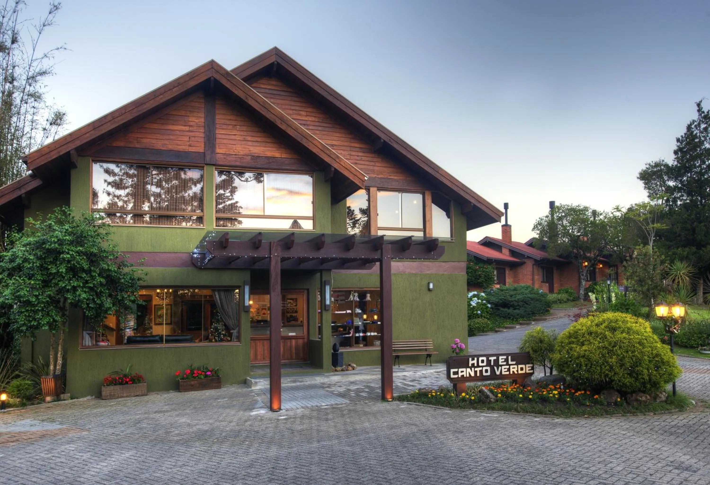 Facade/entrance in Hotel Canto Verde