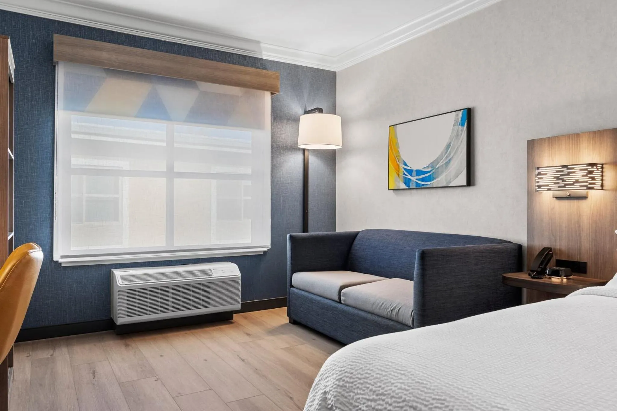 Photo of the whole room, Bed in Holiday Inn Express Hotel & Suites Santa Cruz by IHG