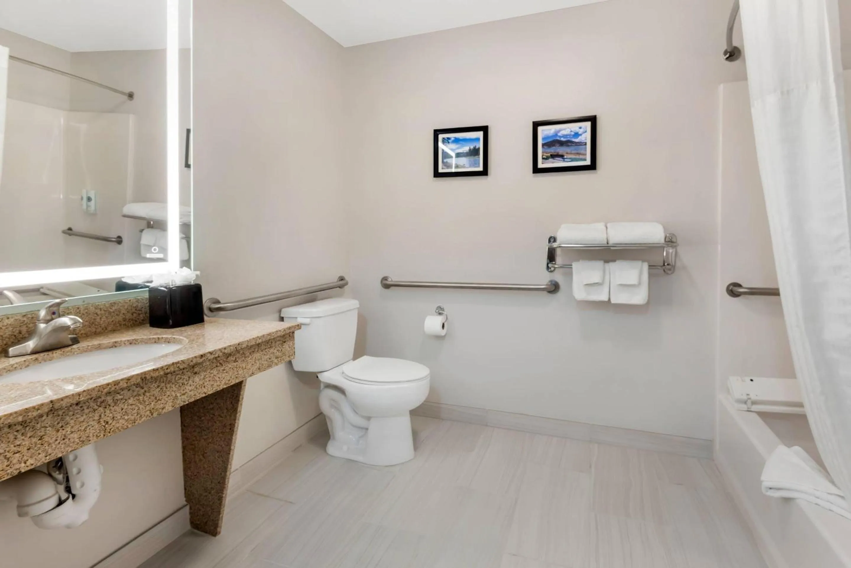 Bedroom in Comfort Inn & Suites Rifle