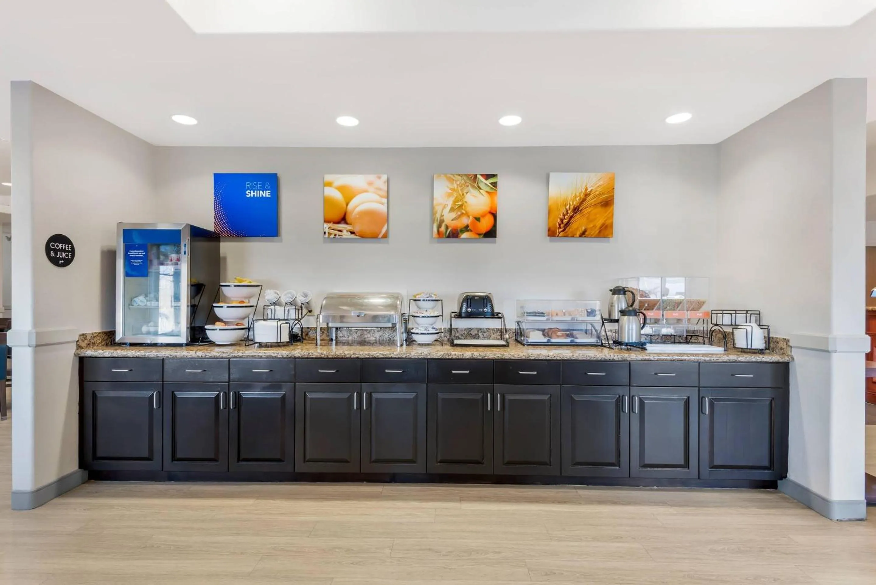 Breakfast in Comfort Inn & Suites Rifle