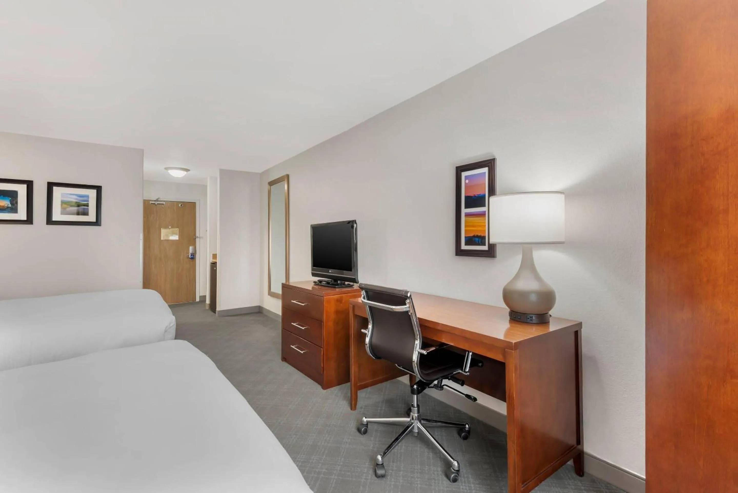 Bedroom, Bed in Comfort Inn & Suites Rifle