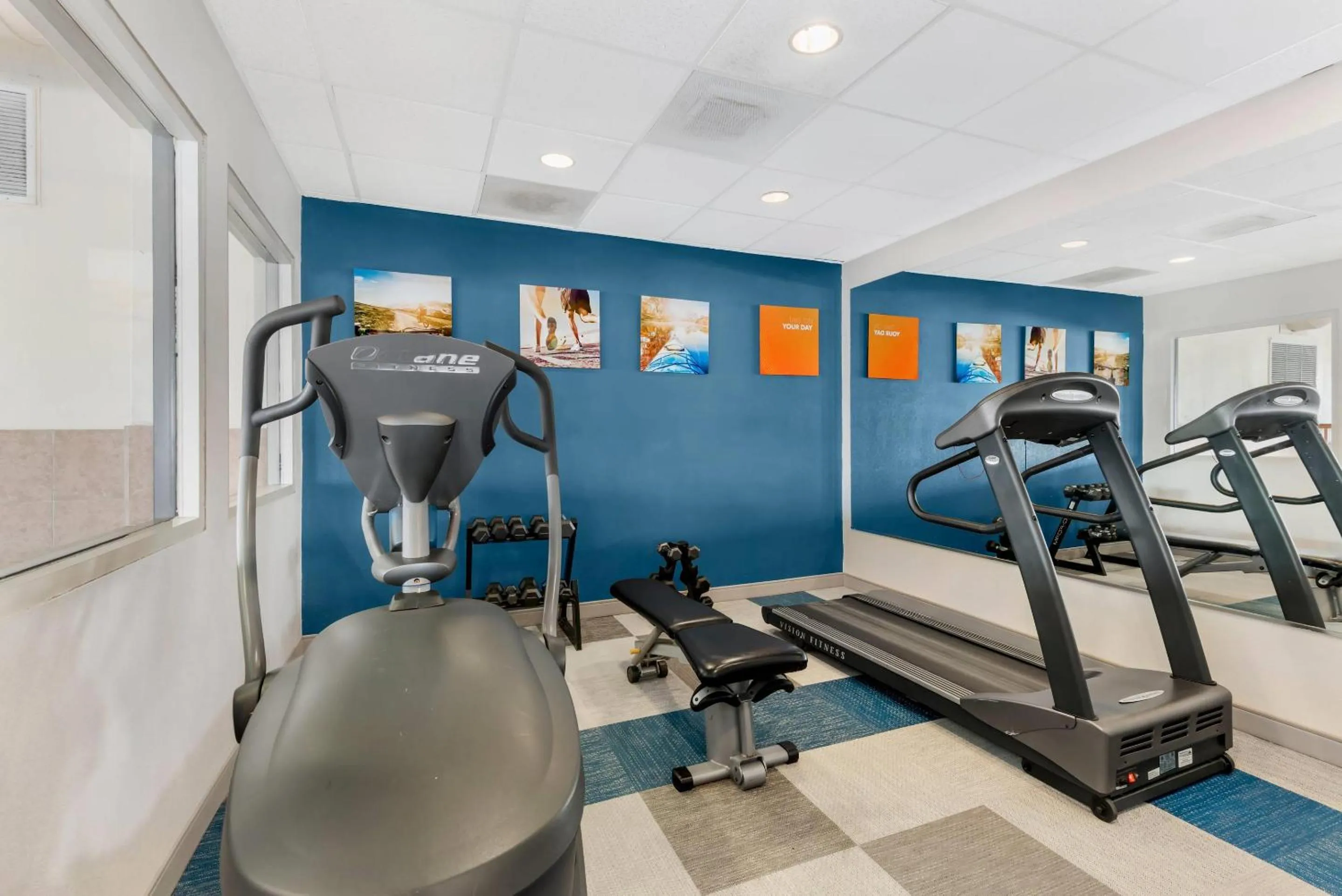 Fitness centre/facilities in Comfort Inn & Suites Rifle