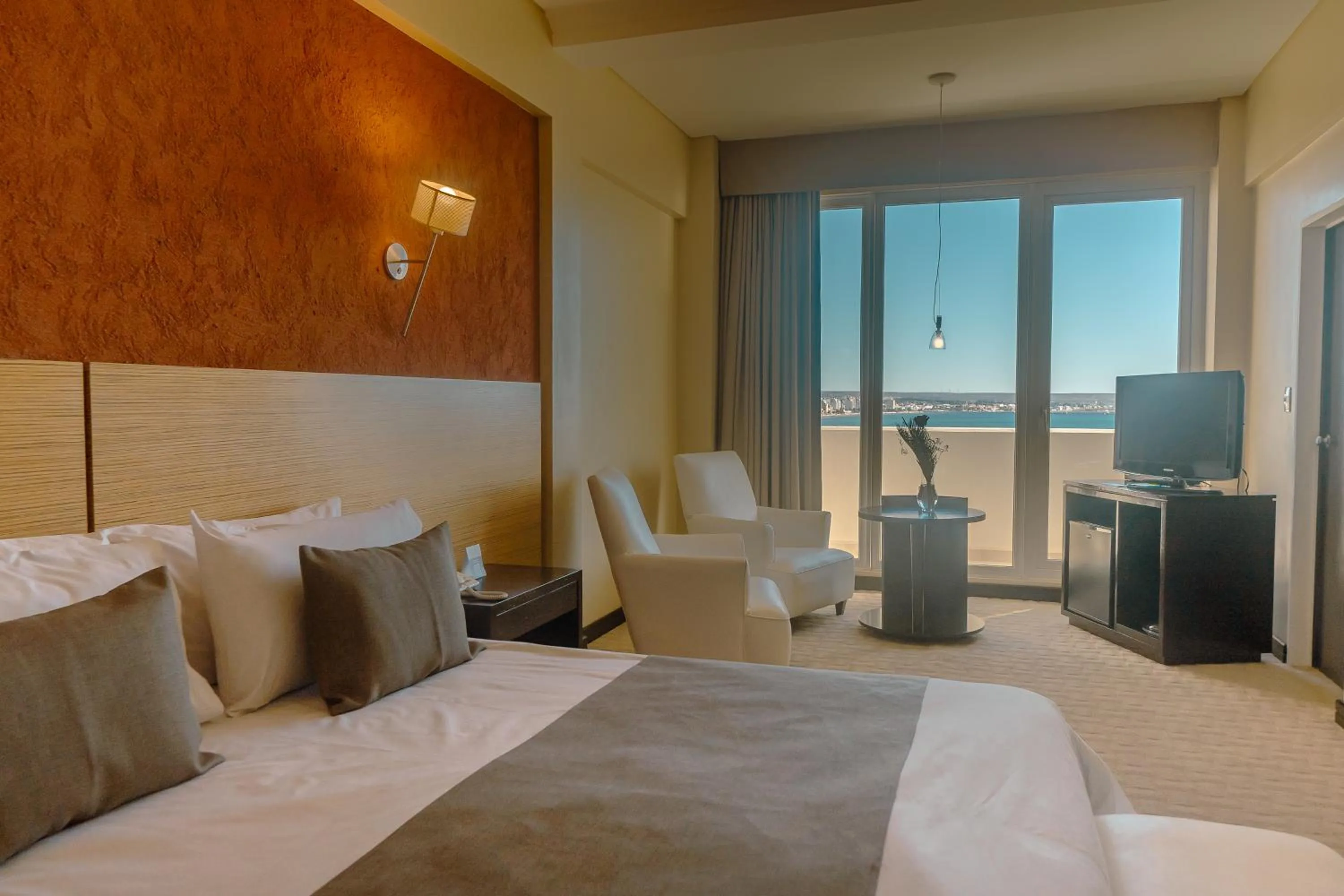 Bed in Rayentray Grand Hotel