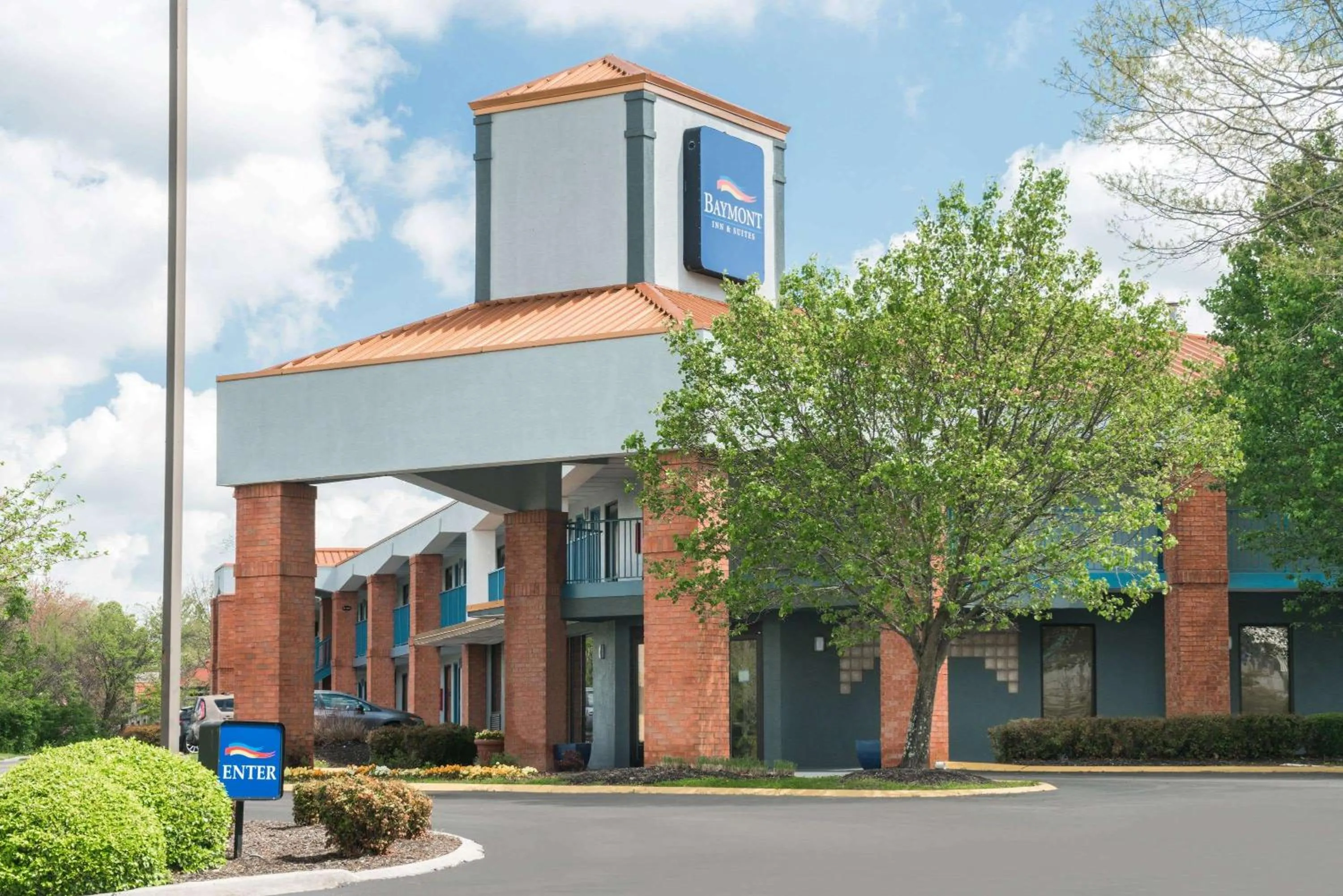 Property building in Baymont by Wyndham Franklin