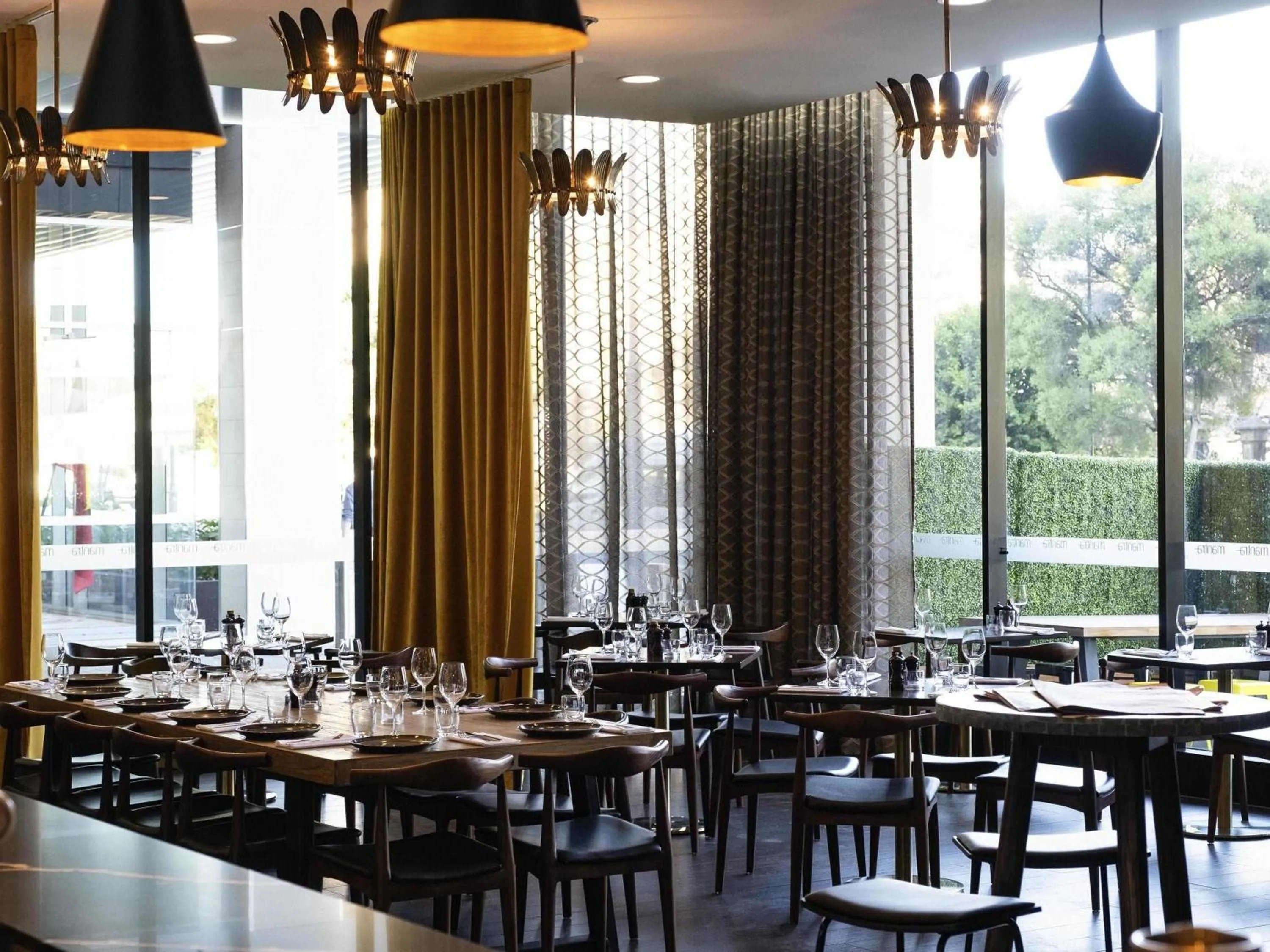 Restaurant/places to eat in Mantra Albury