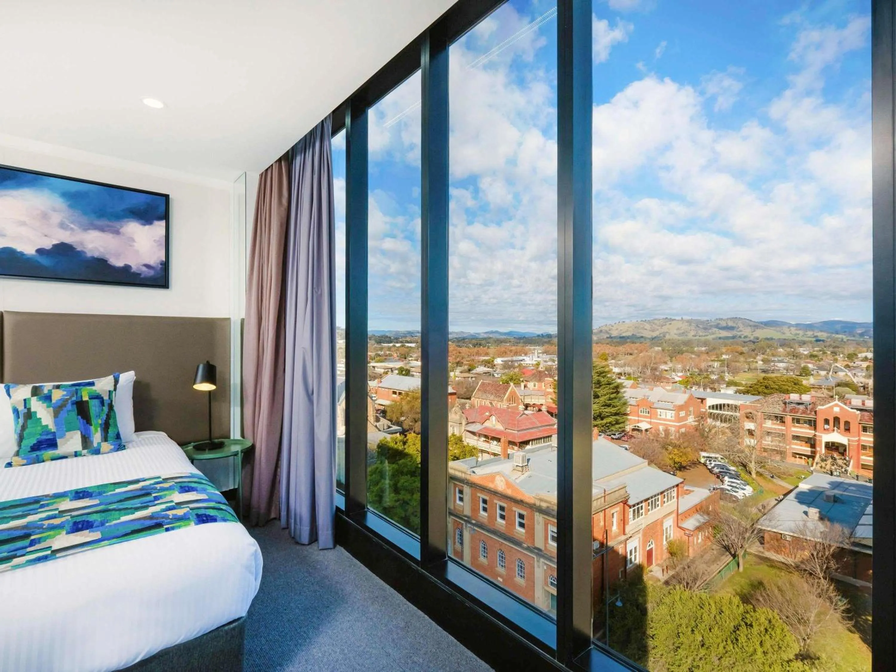 Bedroom, Bed in Mantra Albury