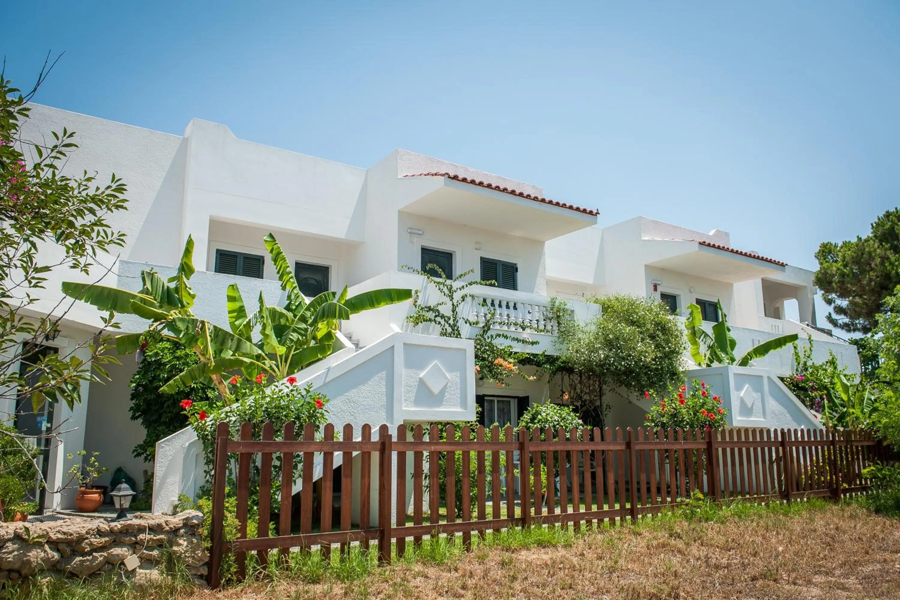 Property building in Ilios and Irene