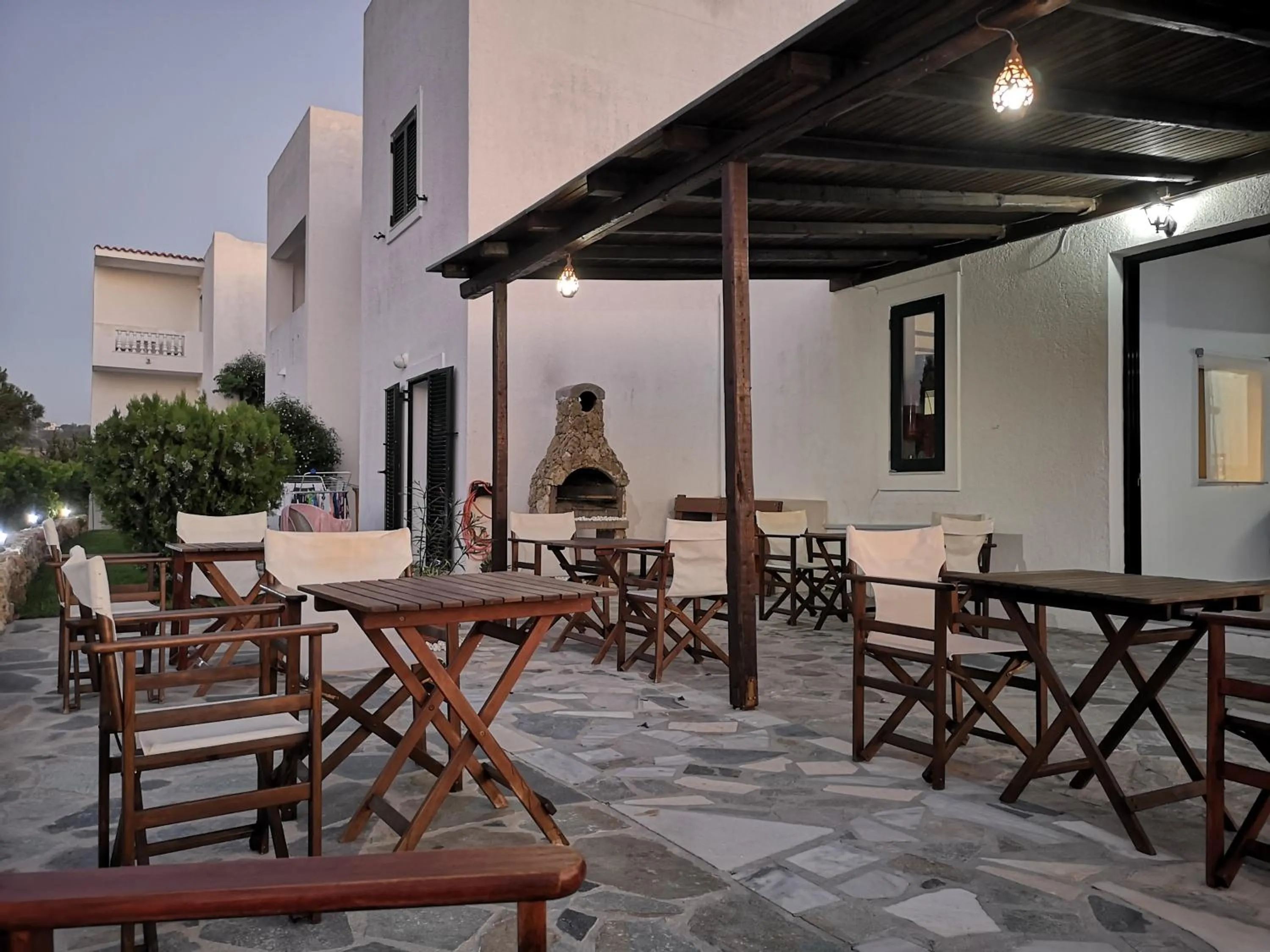 BBQ facilities in Ilios and Irene