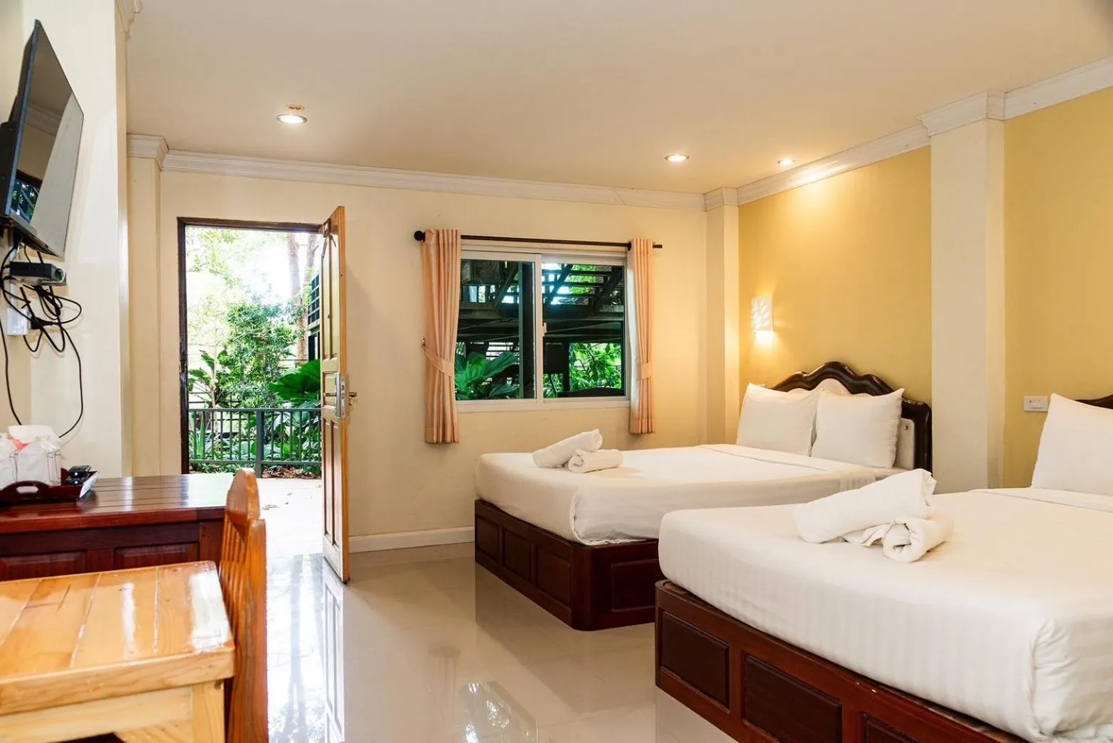 Photo of the whole room, Bed in Wangka Resort