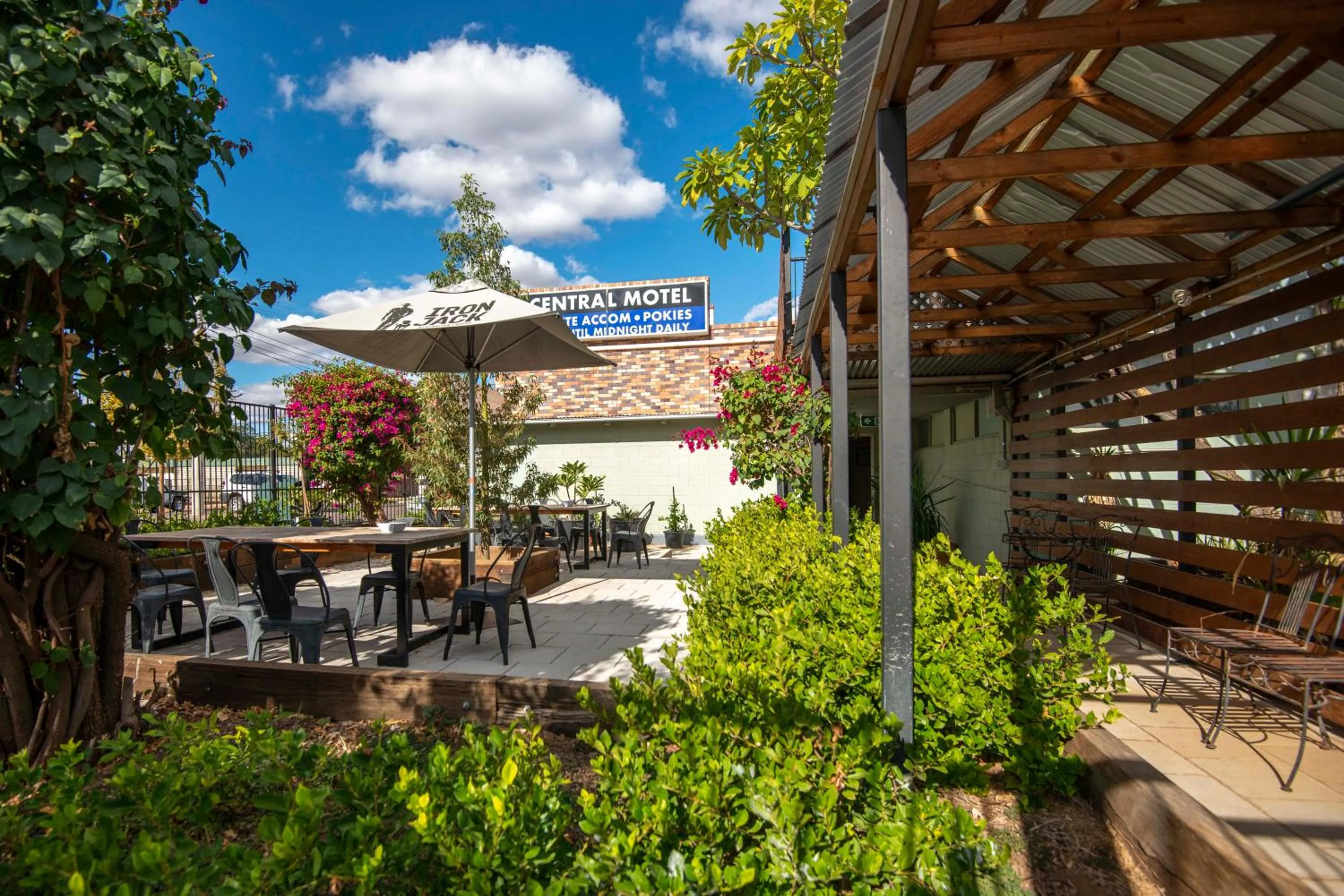 Garden in Longreach Most Central Motel