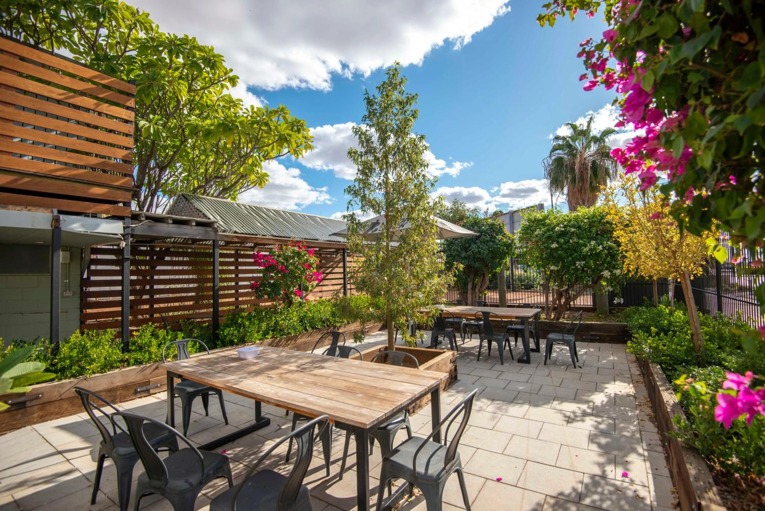 Longreach Most Central Motel