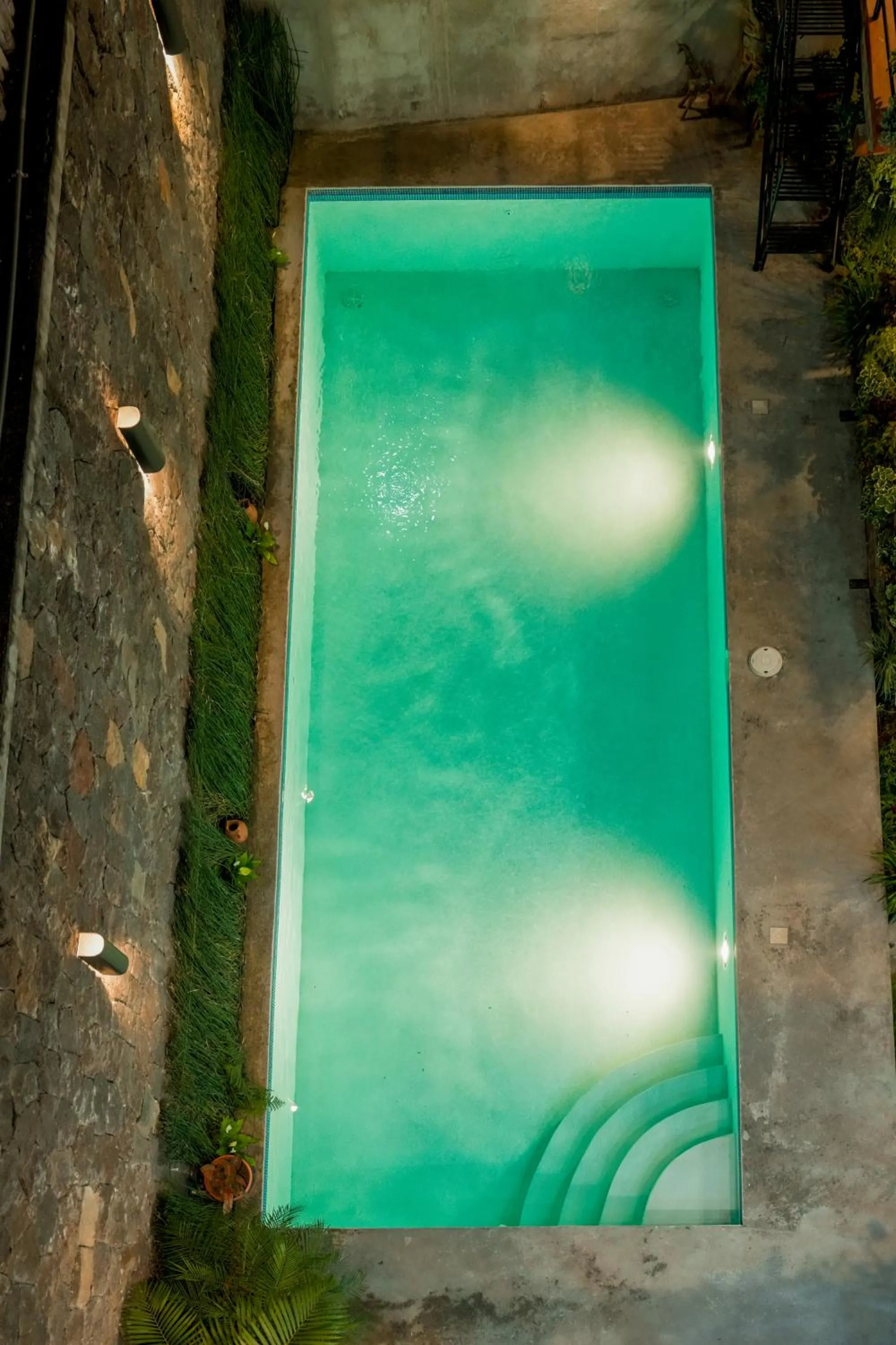Swimming pool in Casa Josefa Hotel
