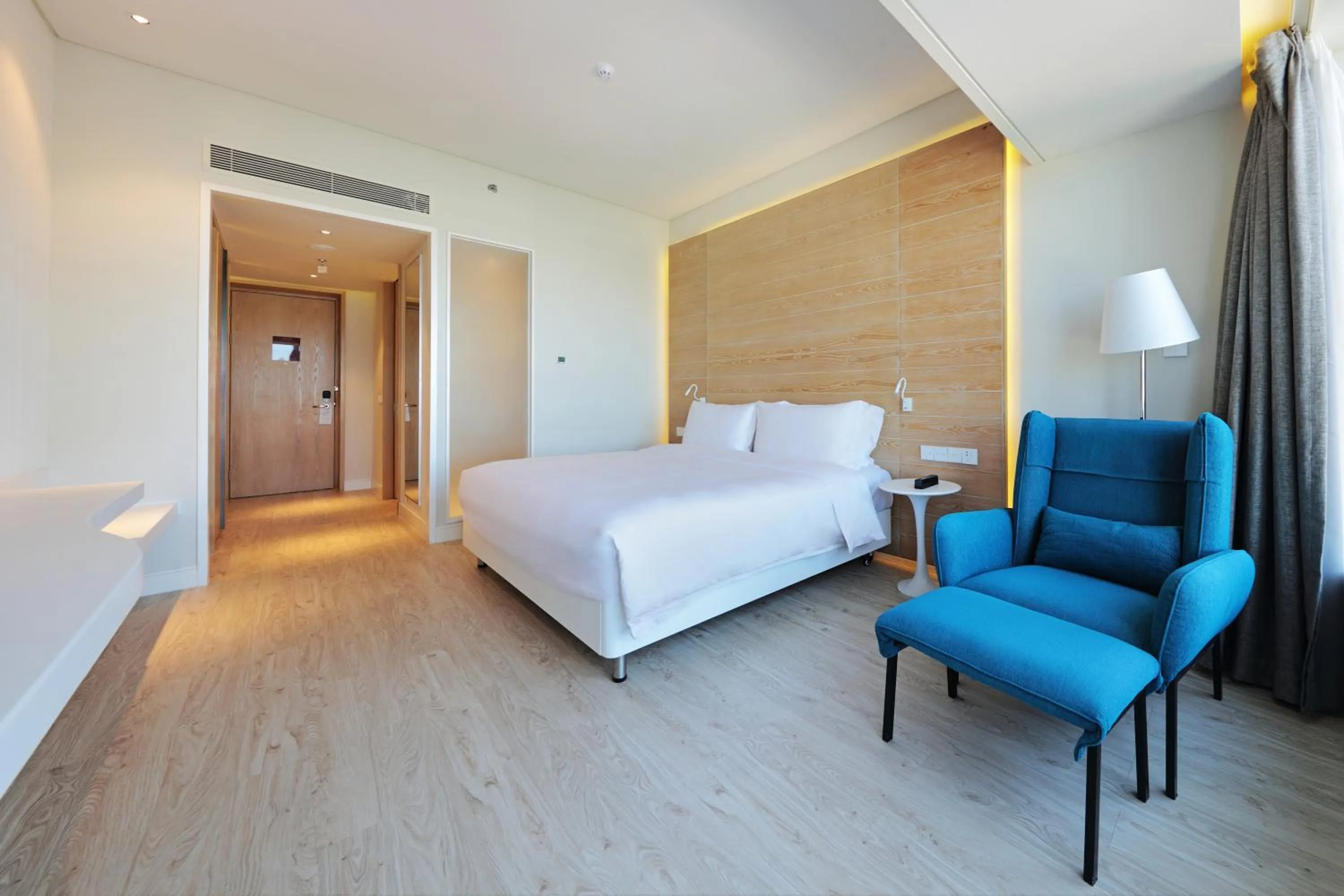 Bed in Haikou Meilan International Airport Hotel