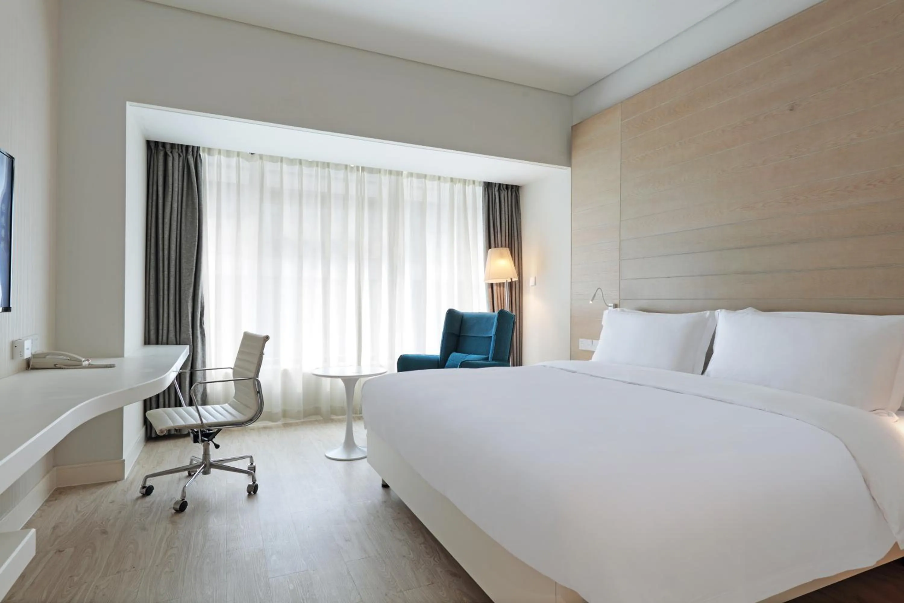 Bed in Haikou Meilan International Airport Hotel