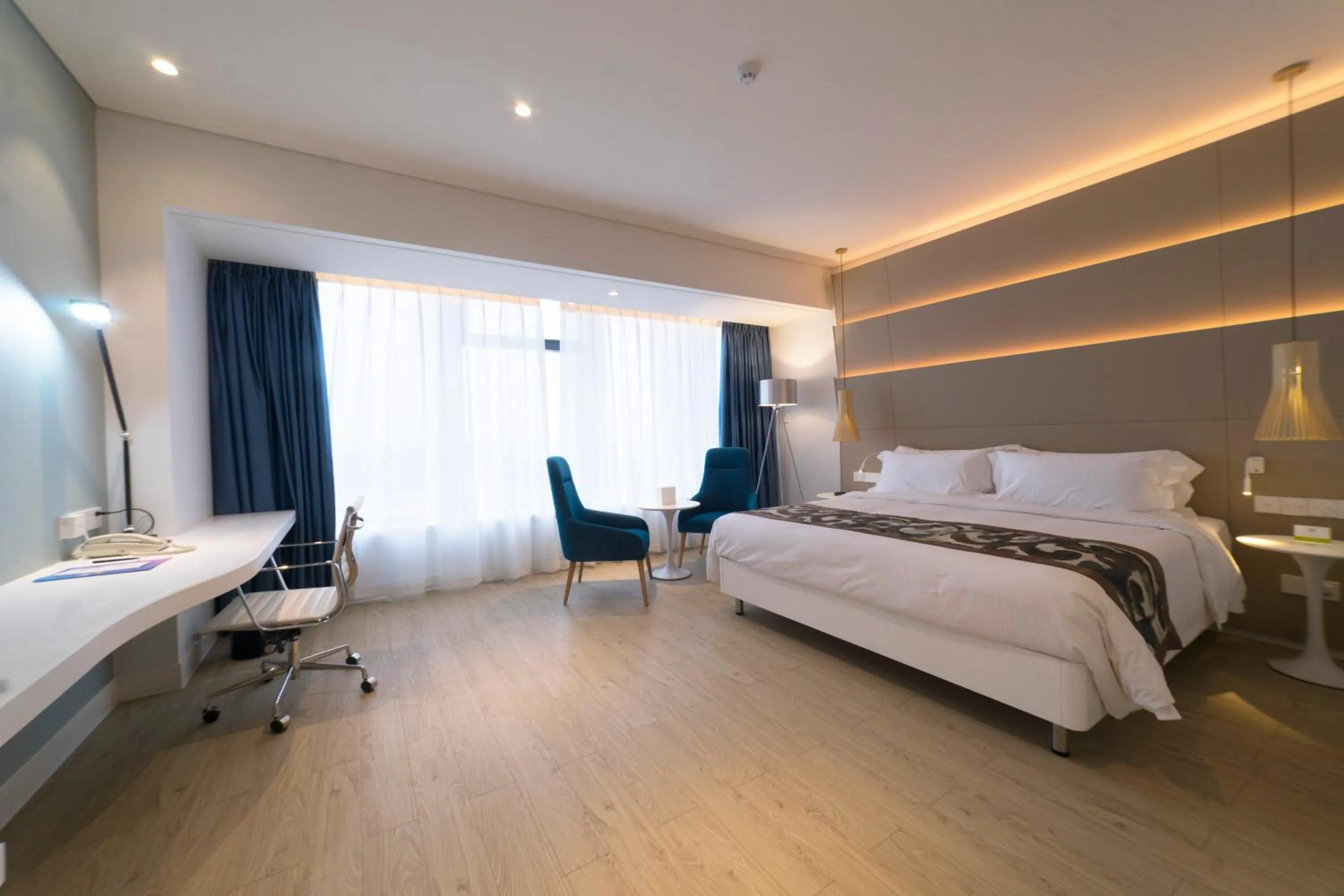 Bed in Haikou Meilan International Airport Hotel