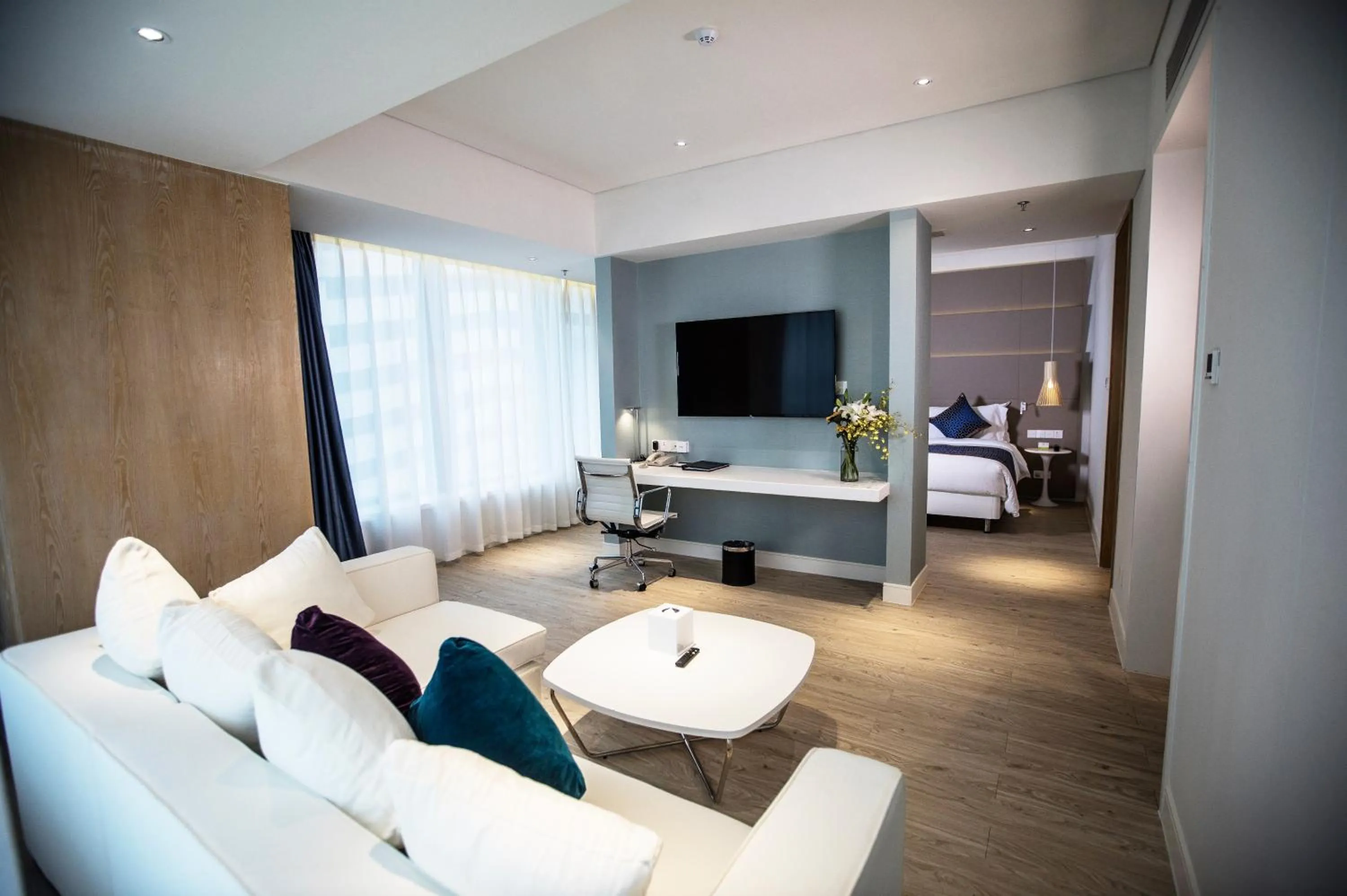 Bed in Haikou Meilan International Airport Hotel