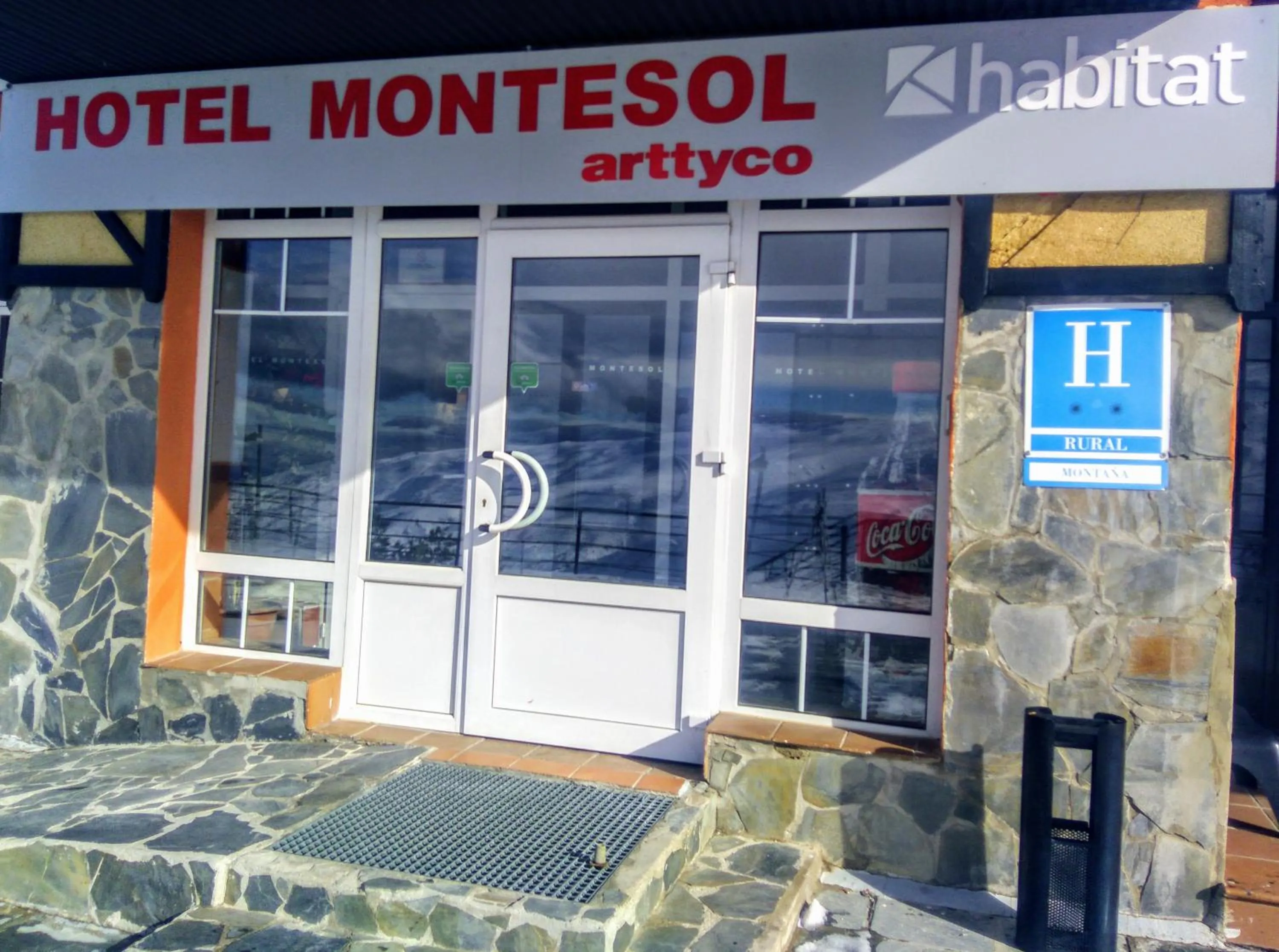 Lobby or reception in Hotel Montesol Arttyco