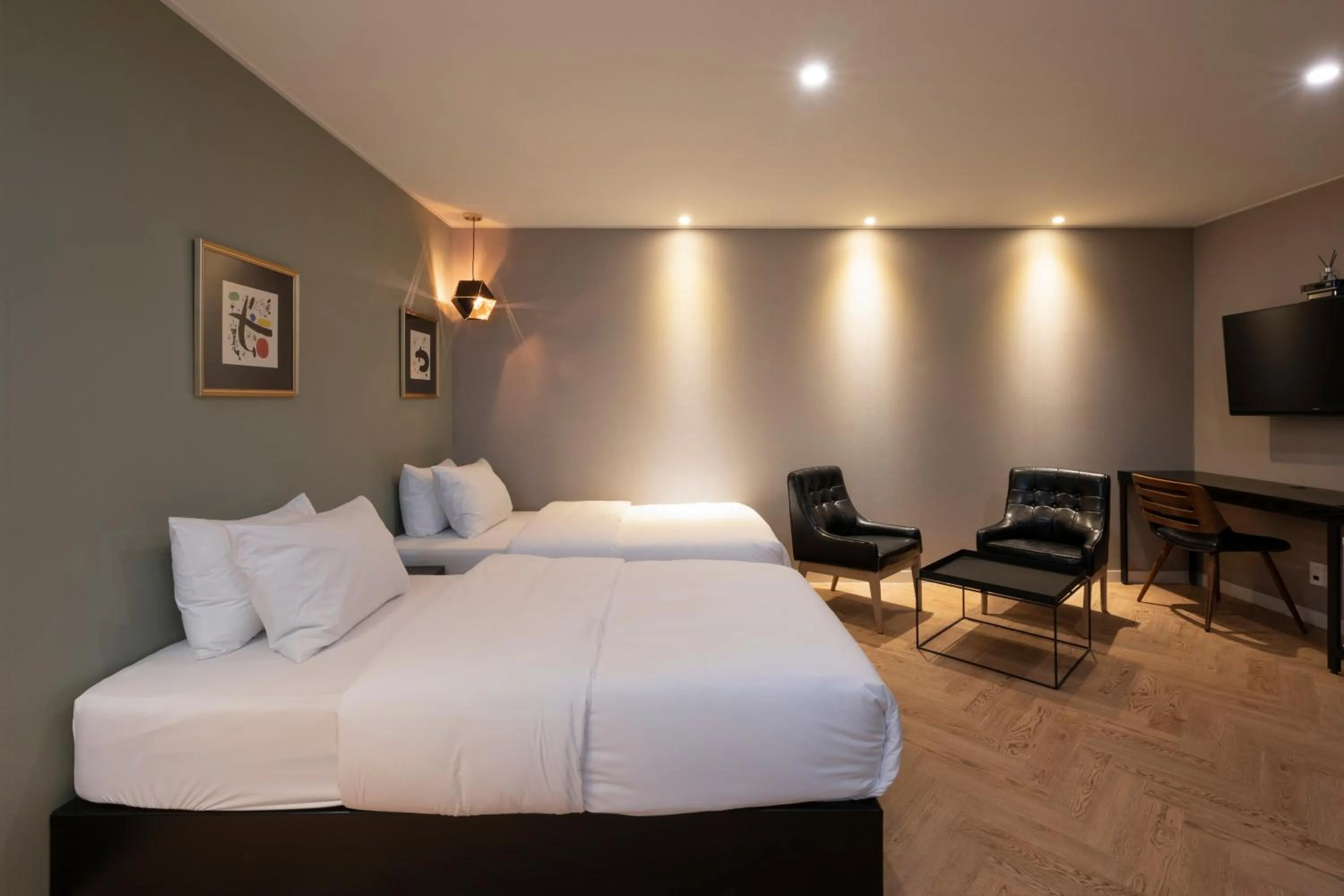 Bed in No. 25 Signature Hotel Daecheong