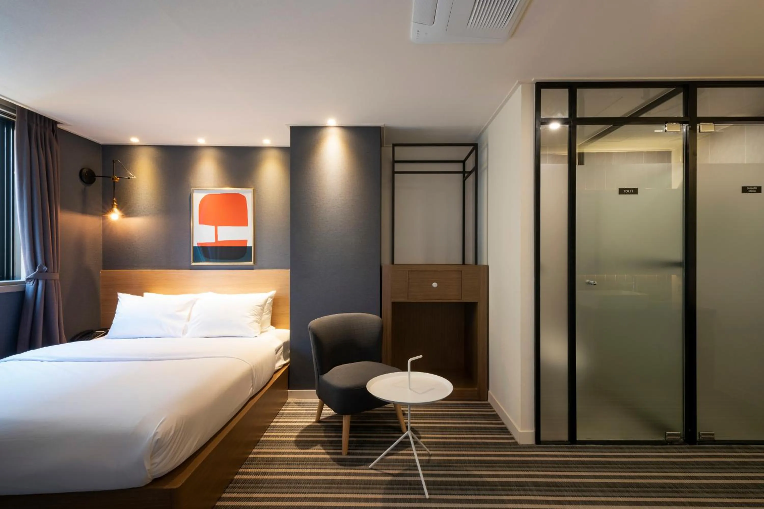 Bed in No. 25 Signature Hotel Daecheong