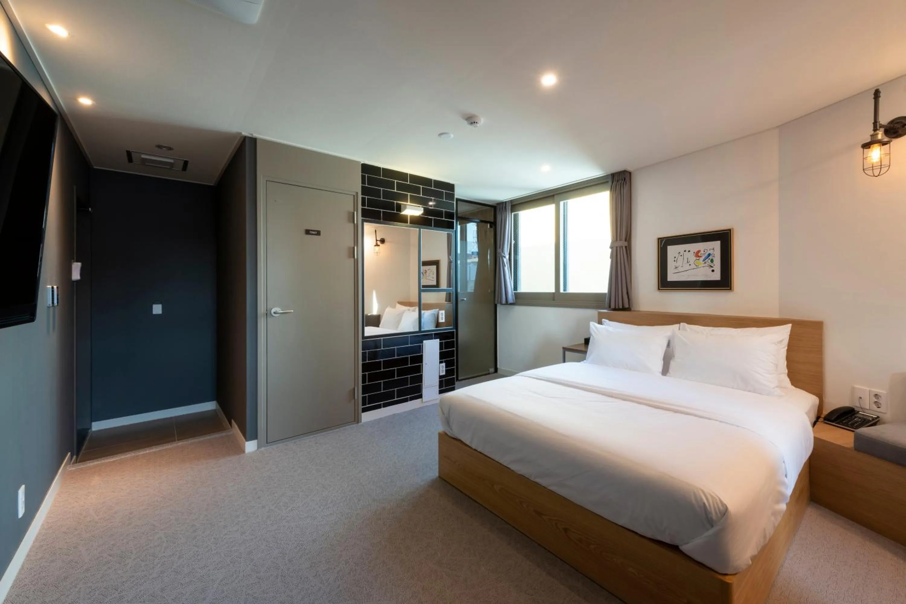 Bed in No. 25 Signature Hotel Daecheong