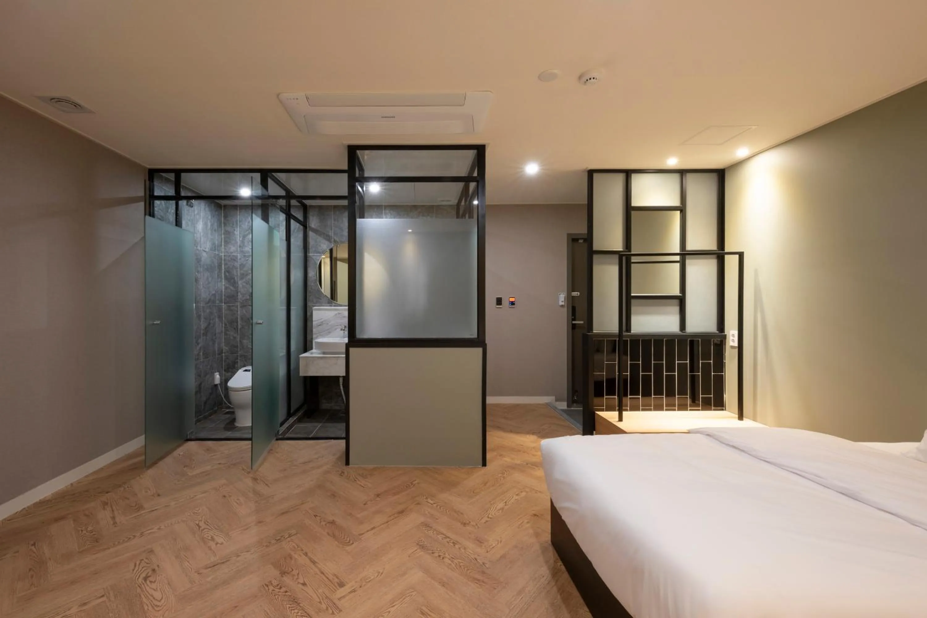 No. 25 Signature Hotel Daecheong