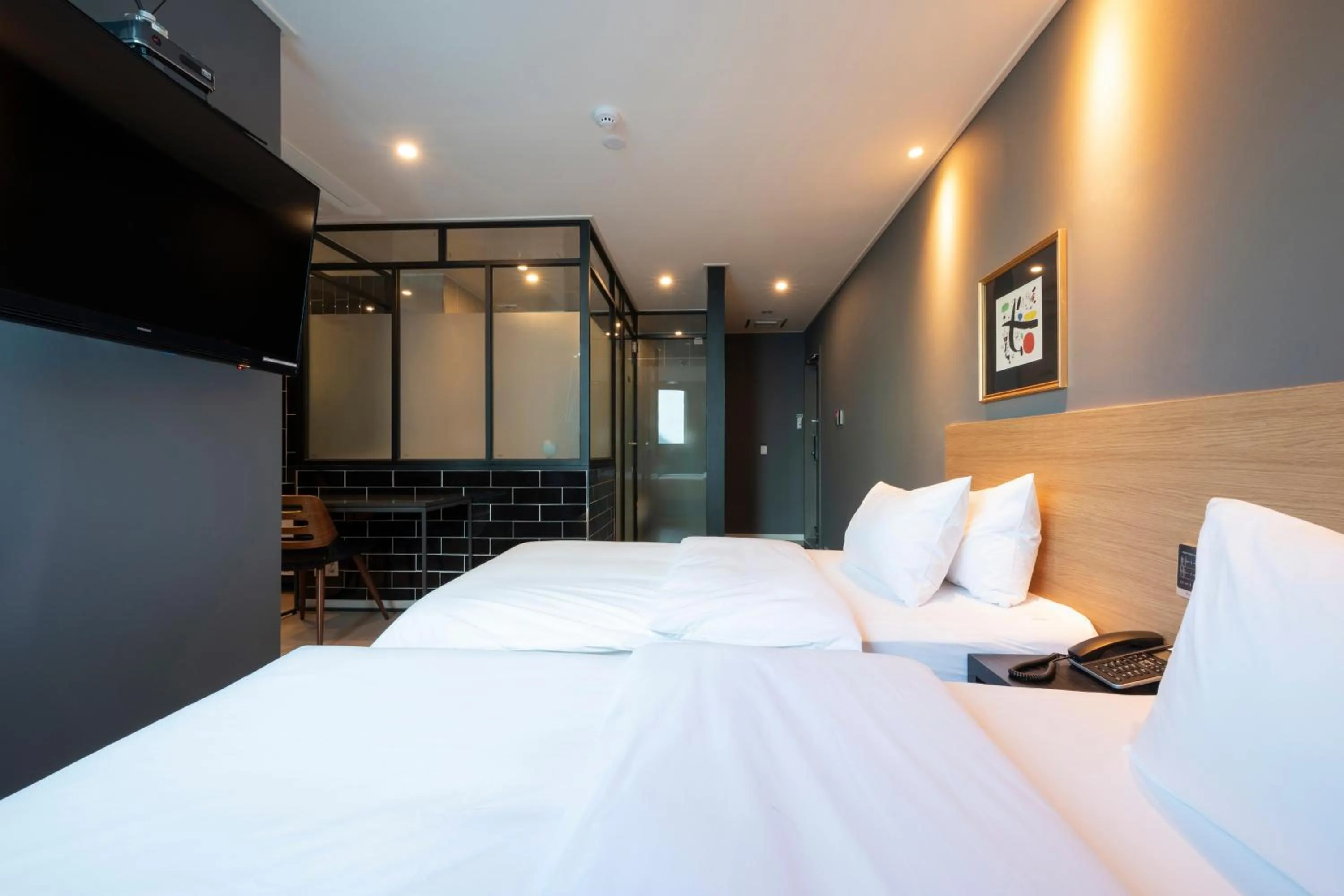 Bed in No. 25 Signature Hotel Daecheong
