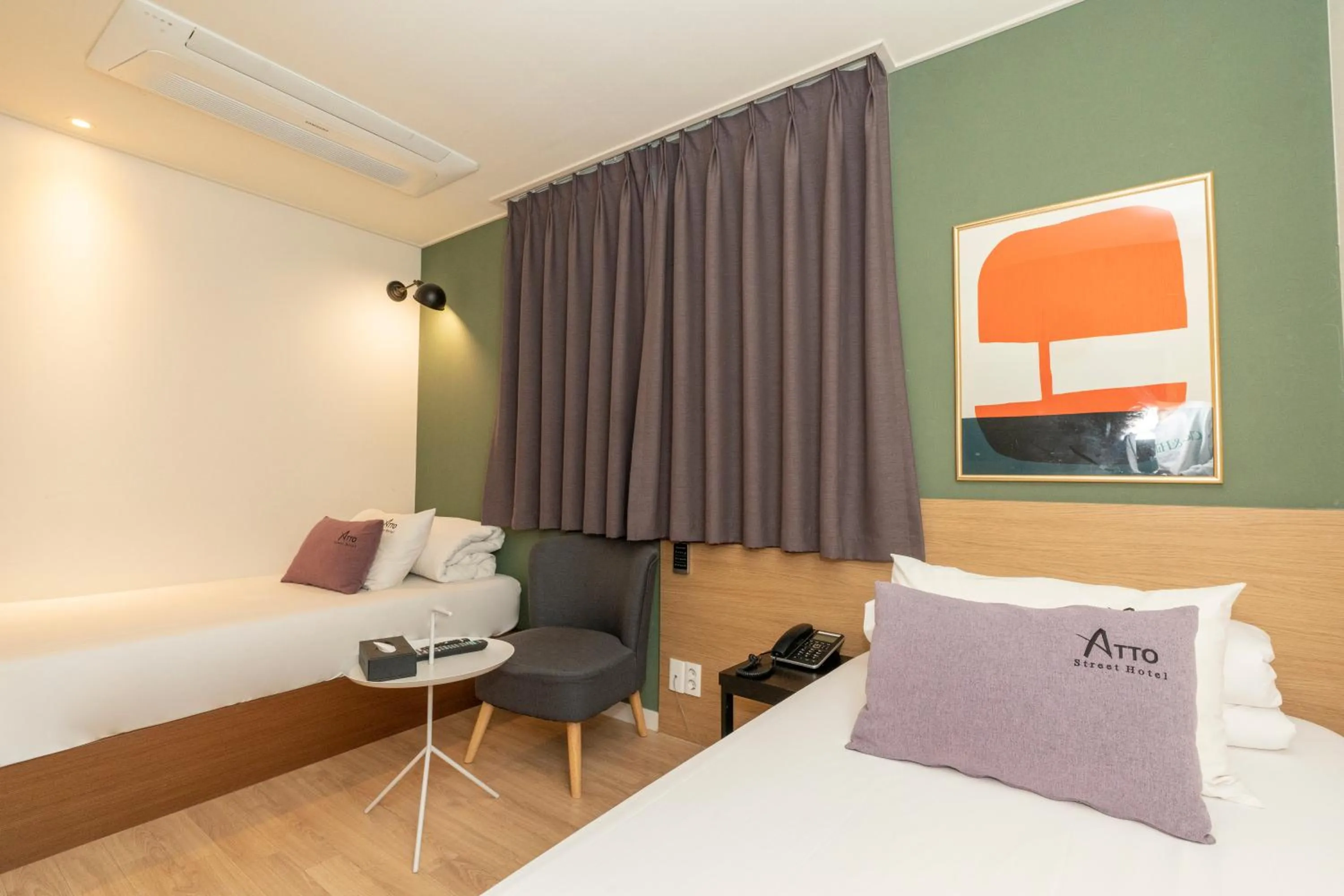 Bed in No. 25 Signature Hotel Daecheong