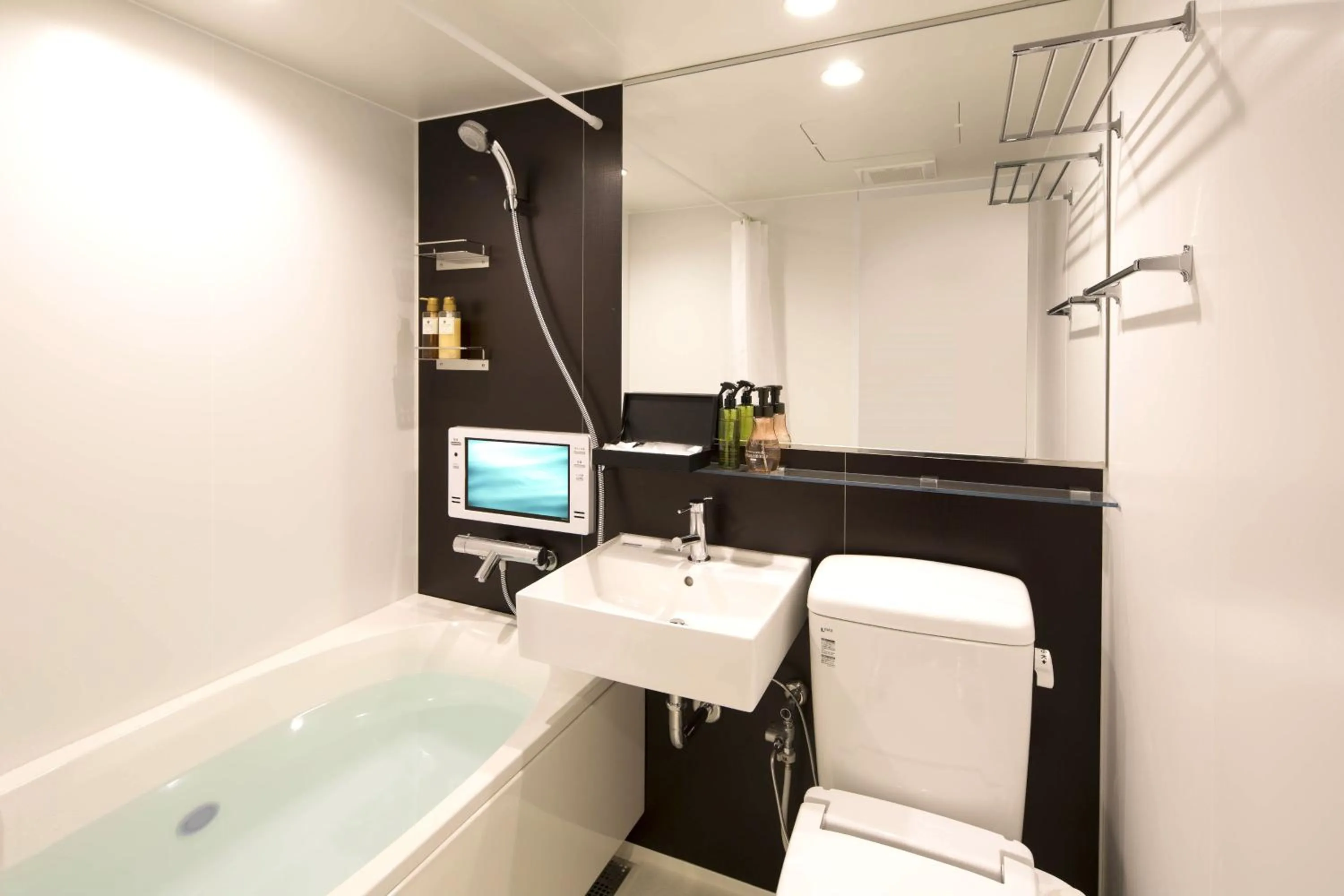 Bathroom in Hotel THE Grandee Shinsaibashi Namba