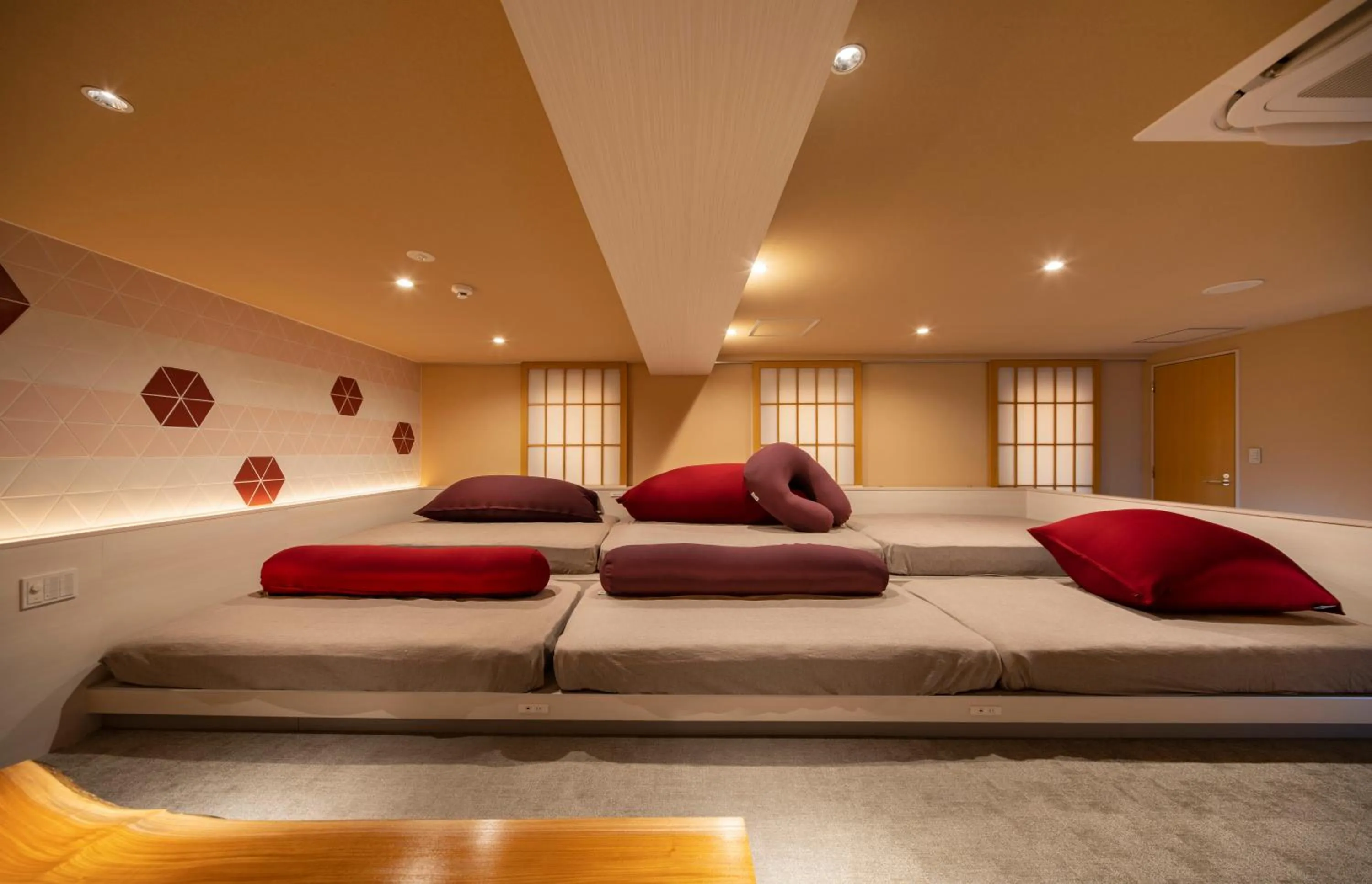 Photo of the whole room, Bed in Hotel THE Grandee Shinsaibashi Namba