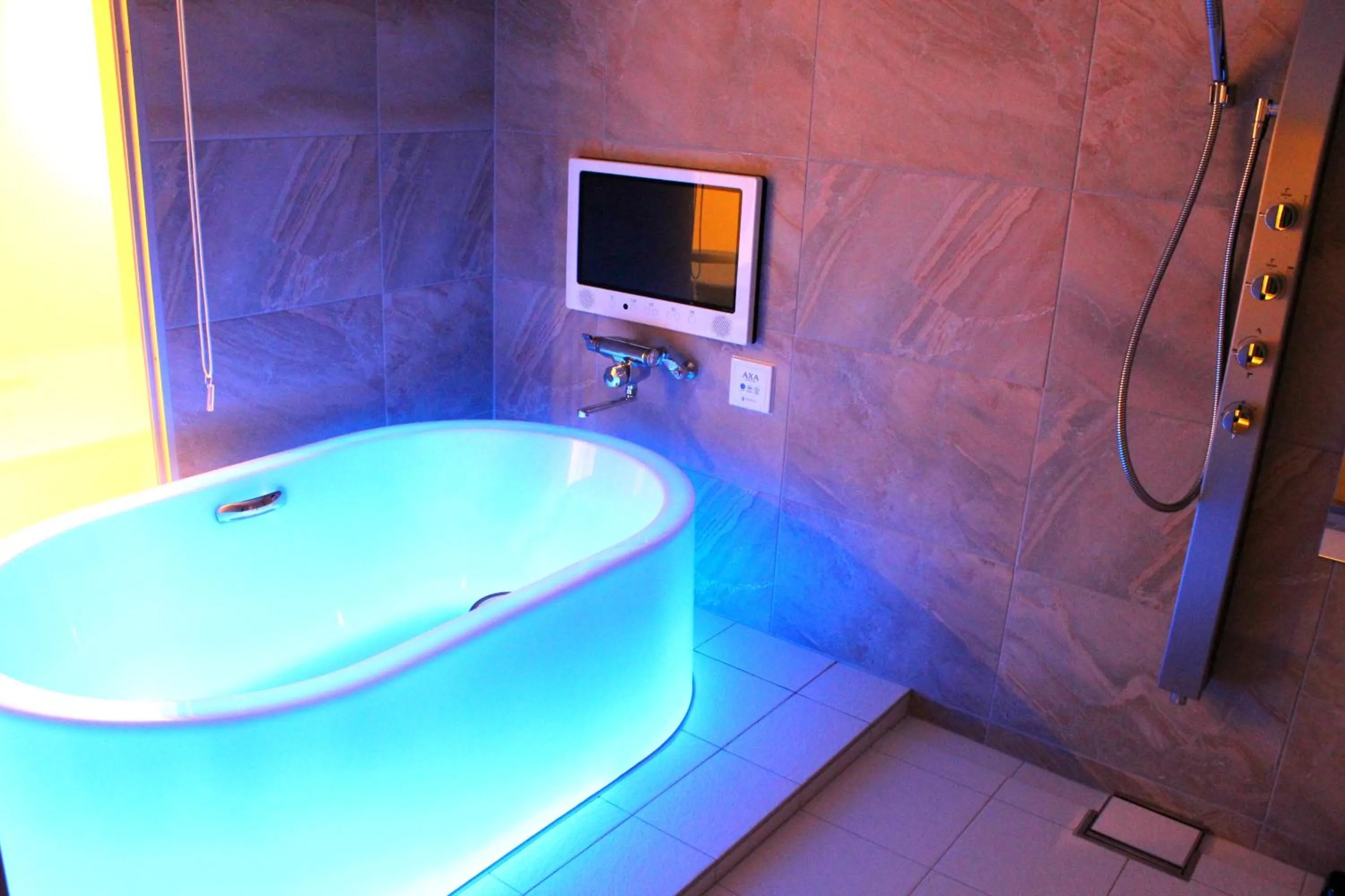 Bathroom in Hotel THE Grandee Shinsaibashi Namba