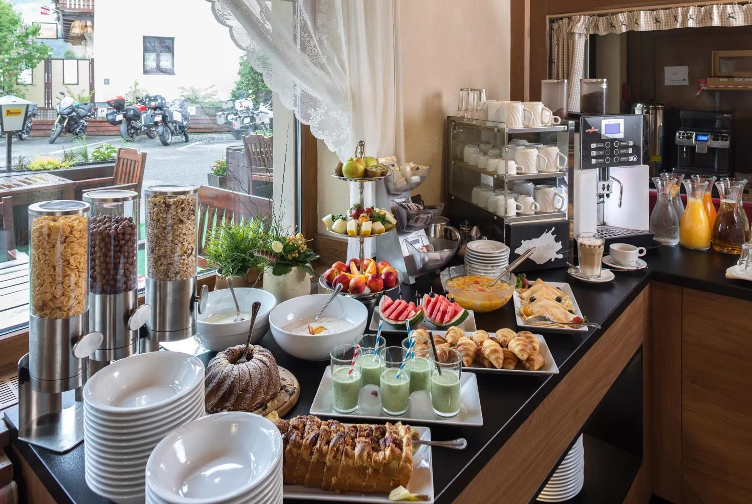 Buffet breakfast in Hotel Post Fusch