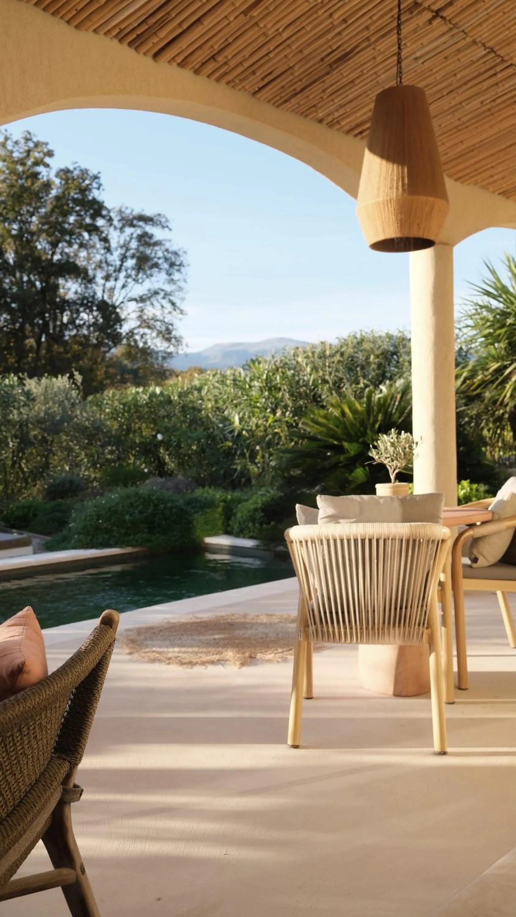 Balcony/Terrace in Toile Blanche