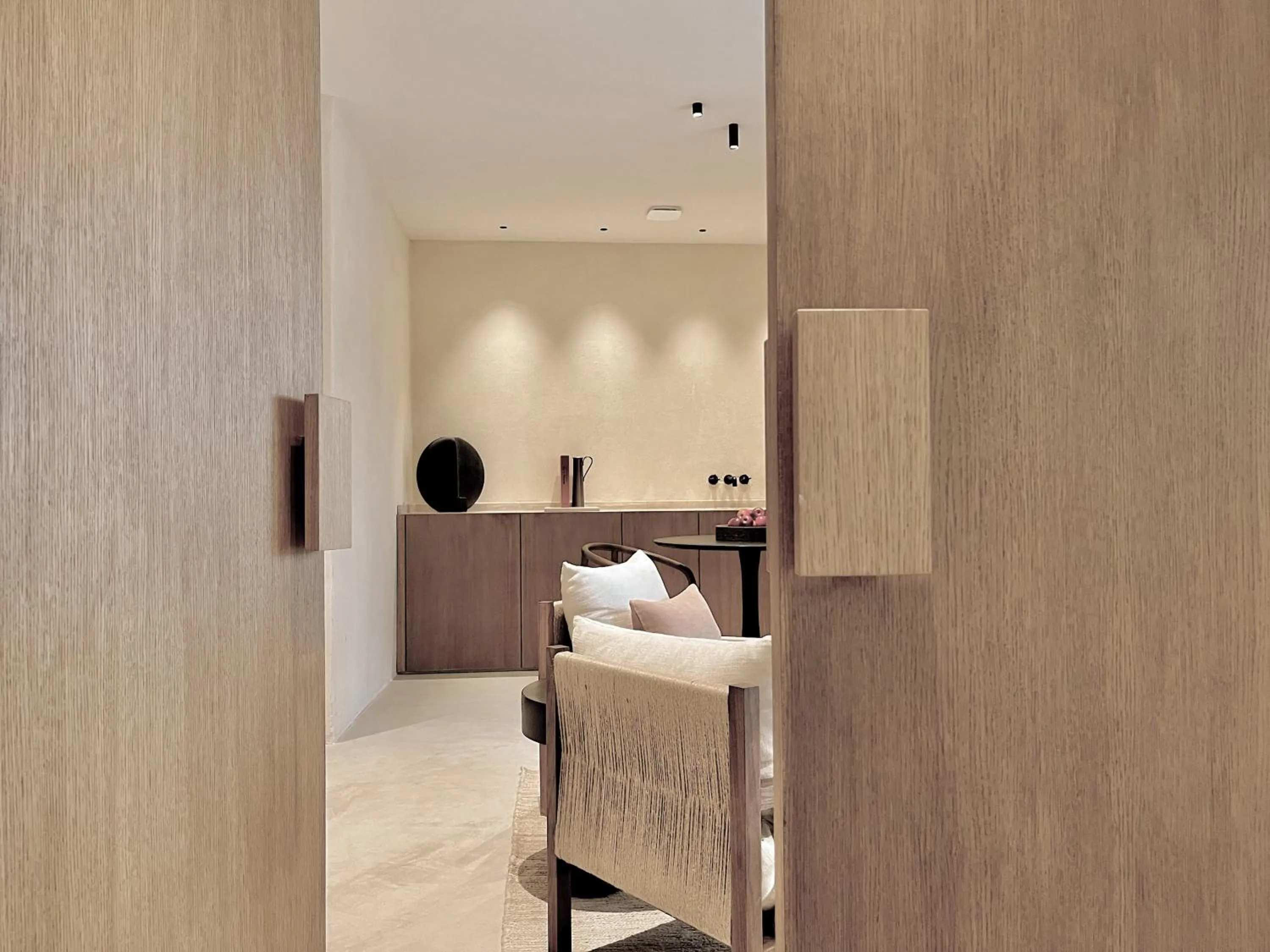 Living room, Bed in Toile Blanche