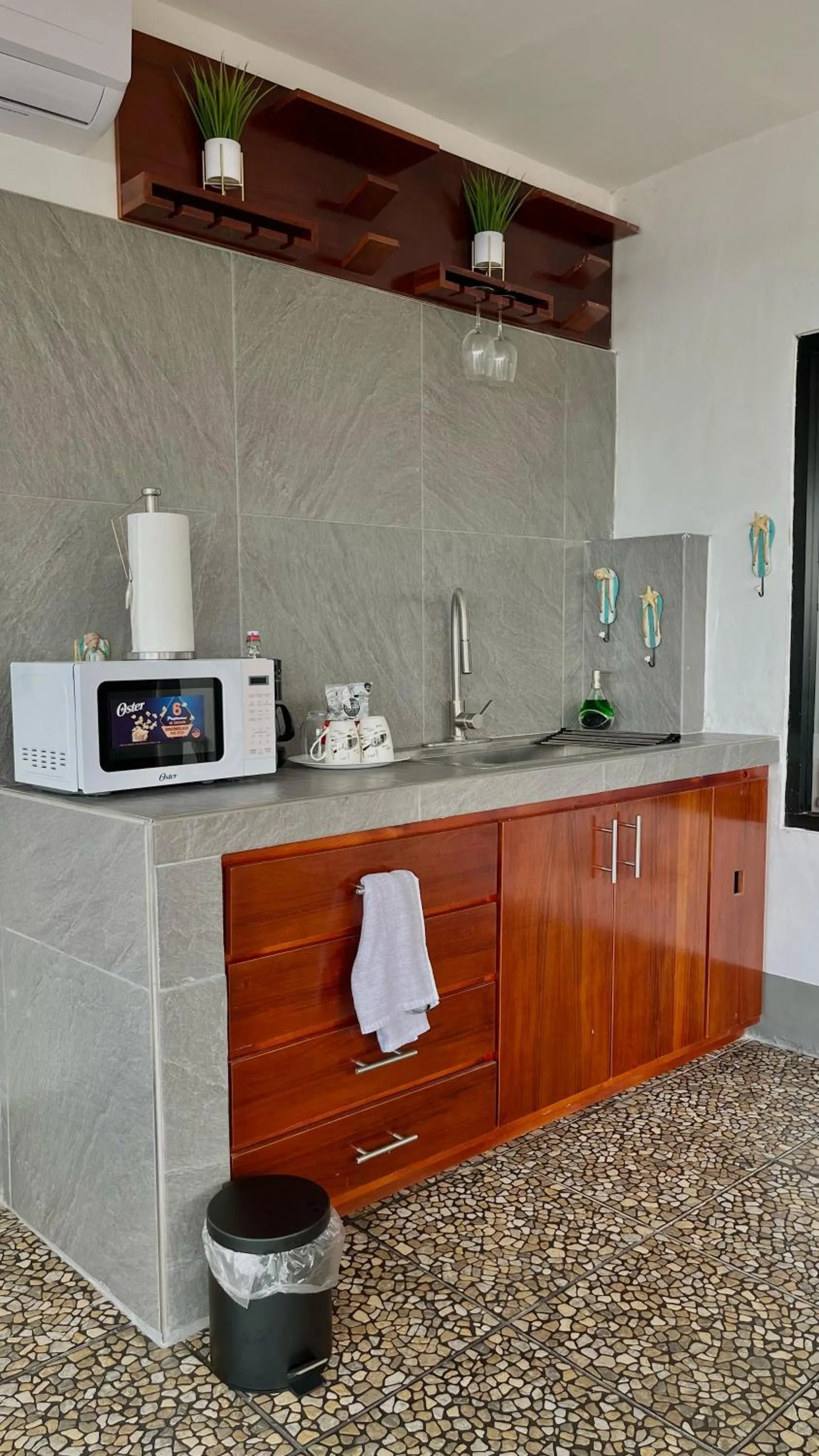 Kitchen or kitchenette in Bahia Tolok