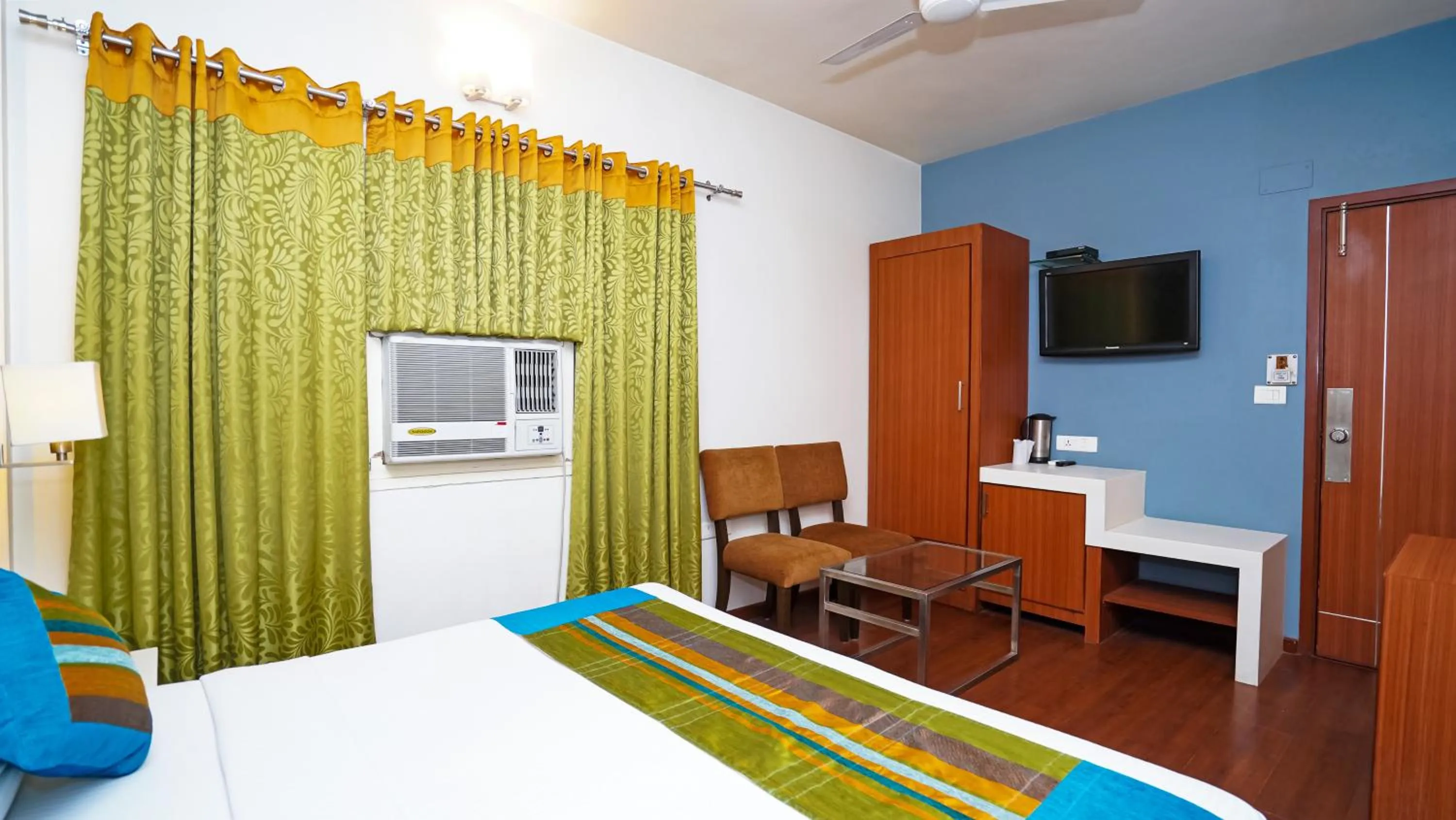 Photo of the whole room, Bed in Hotel Pooja Palace