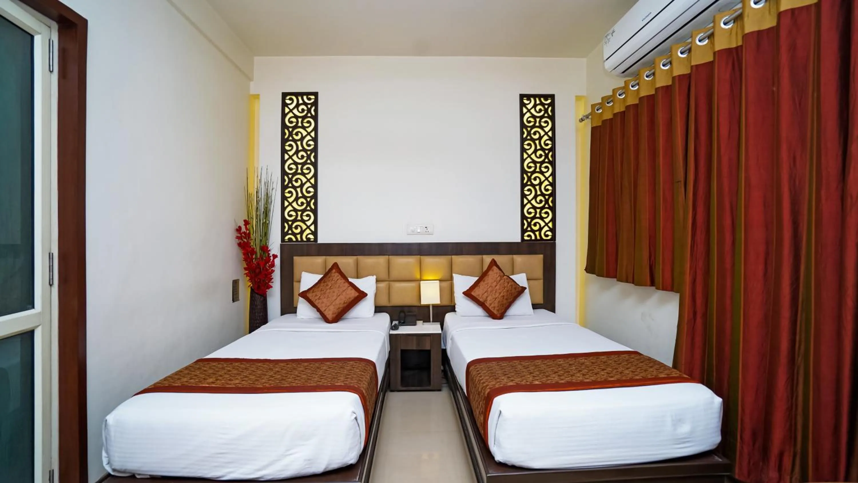 Photo of the whole room, Bed in Hotel Pooja Palace