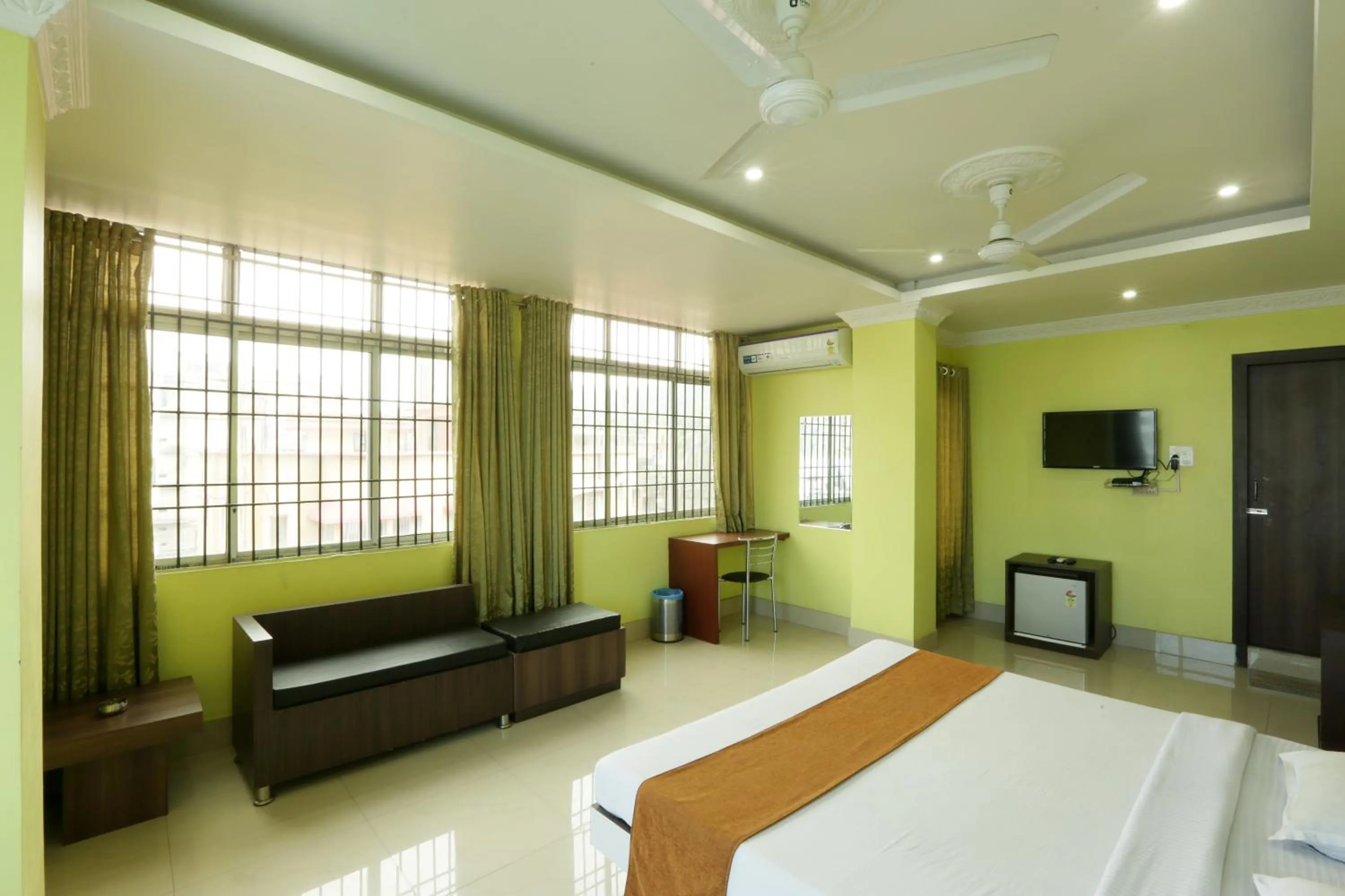 Bed in Hotel Grand Luit