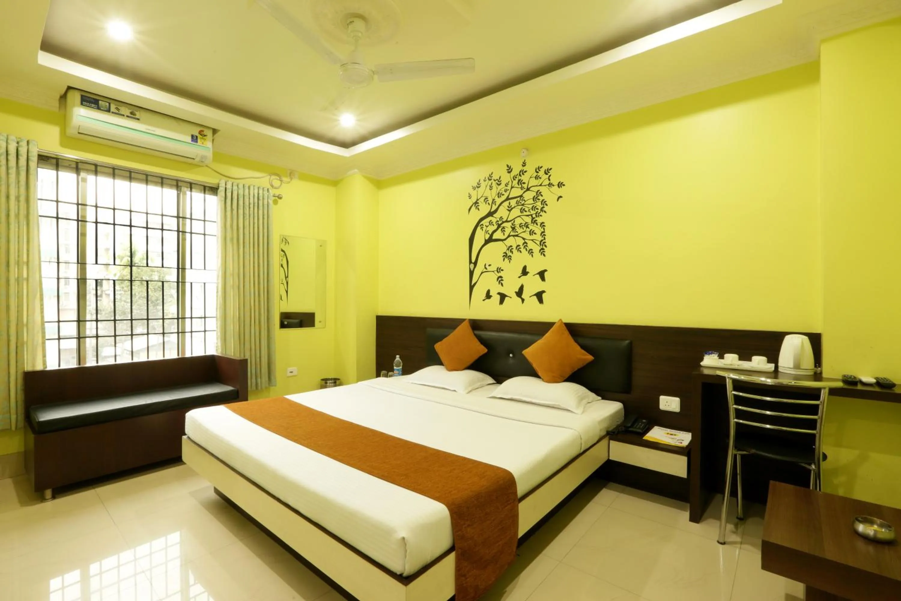 Bed in Hotel Grand Luit