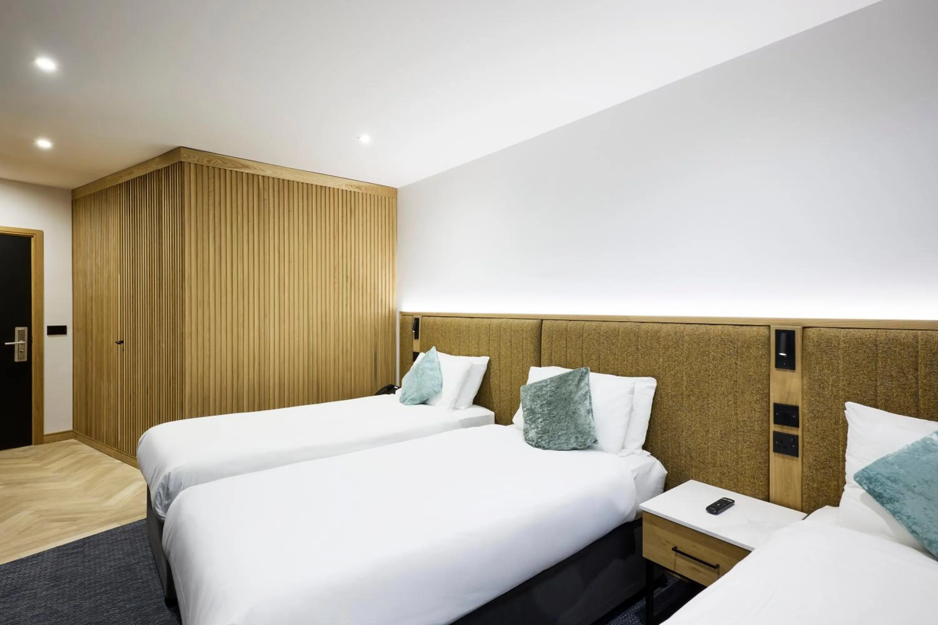 Bed in Handel's Hotel