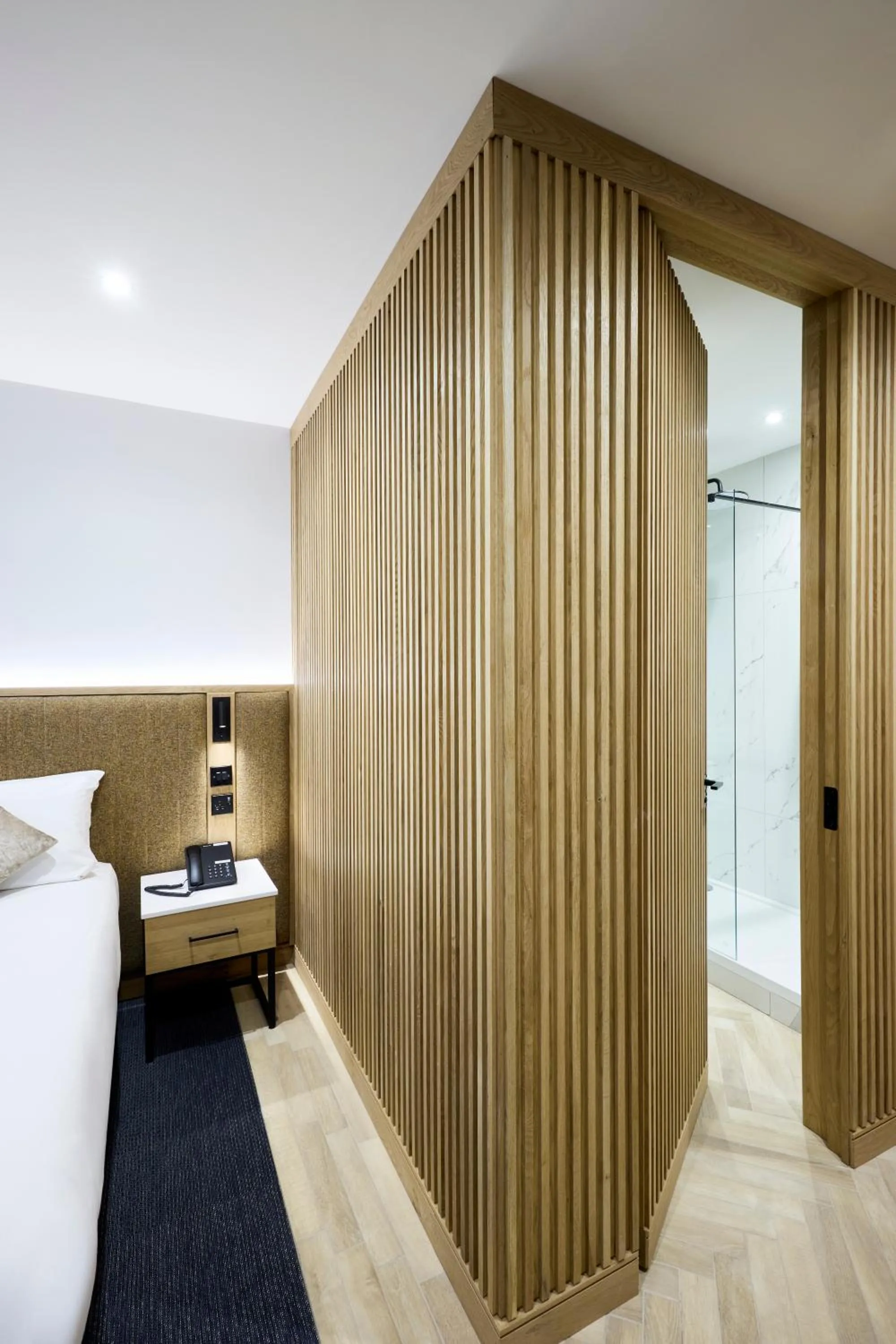 Bed in Handel's Hotel