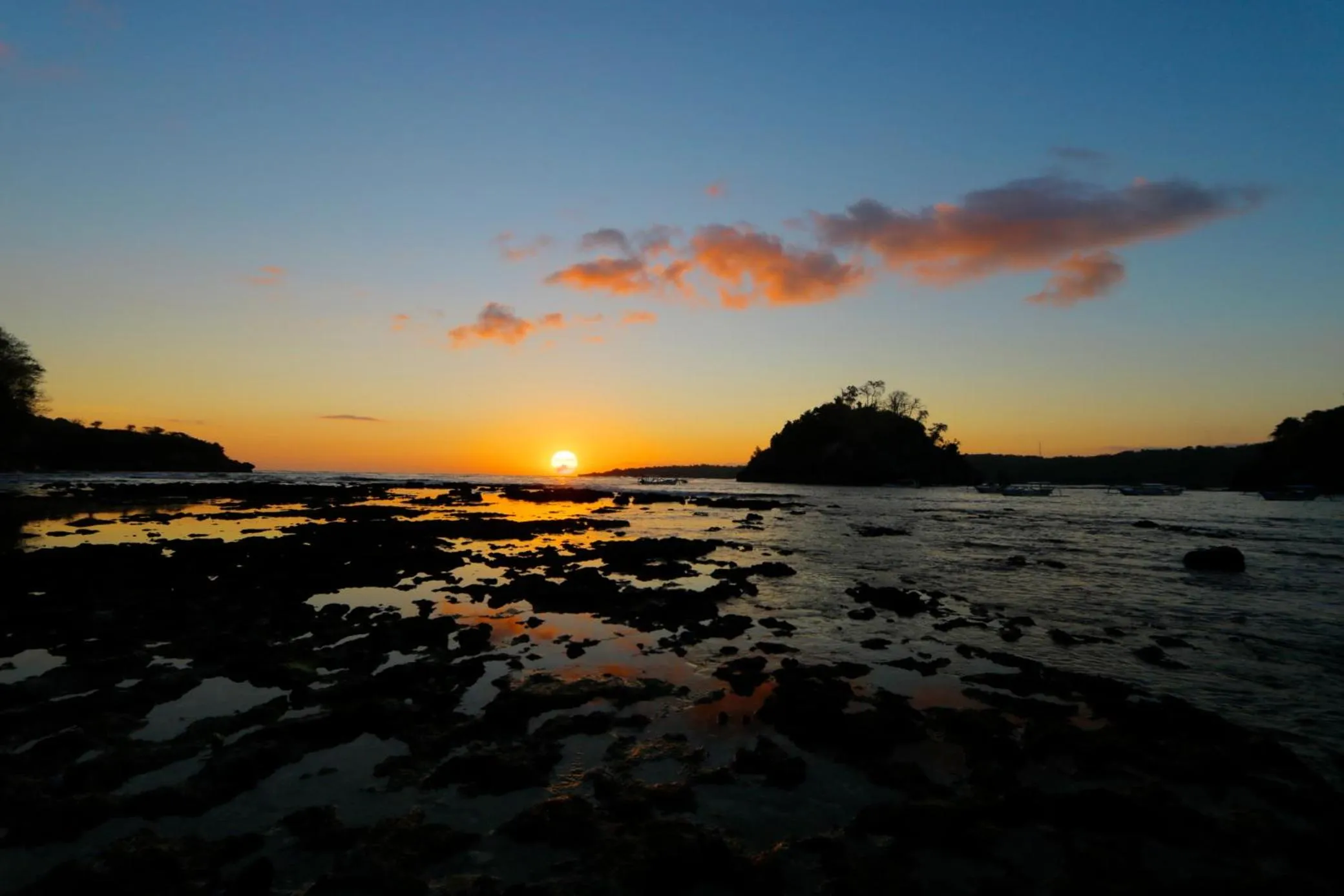 Area and facilities in Crystal Bay Villa