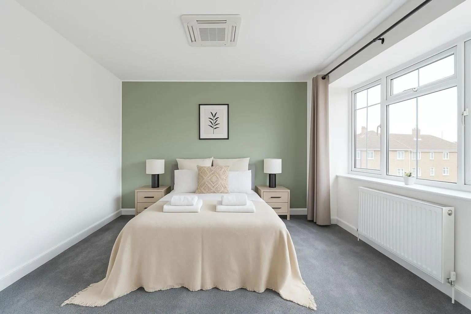 Bedroom, Bed in 16 Pilcher Gate