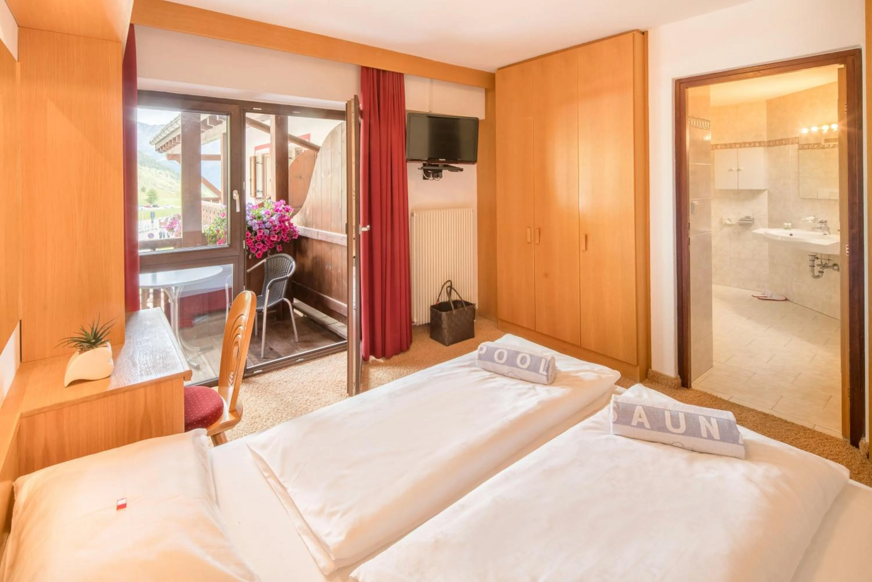 Bed in Piccolo Hotel Gurschler