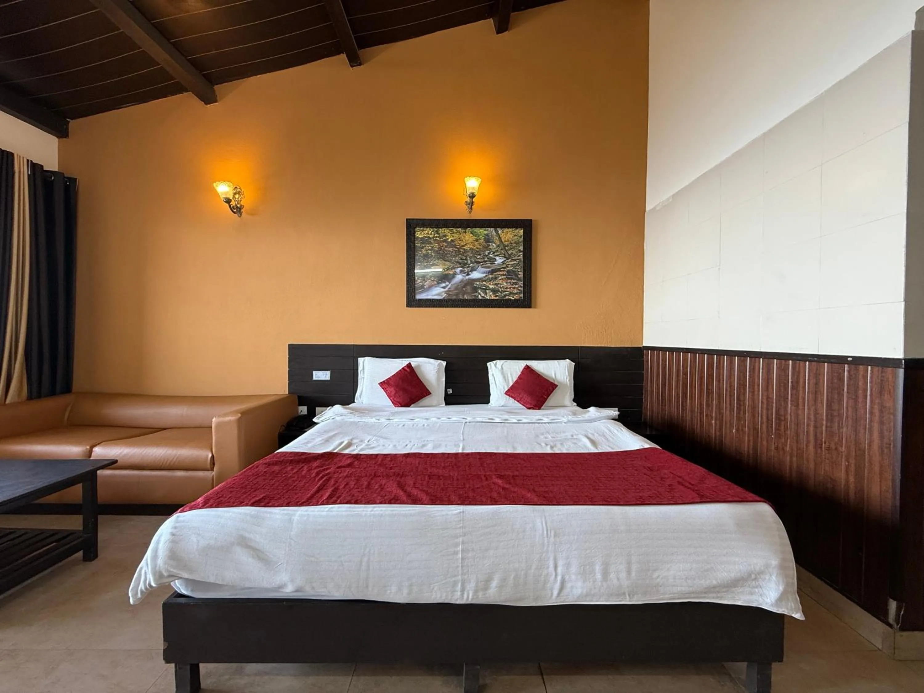 Bed in ECKO Kasang Regency Hill Resort