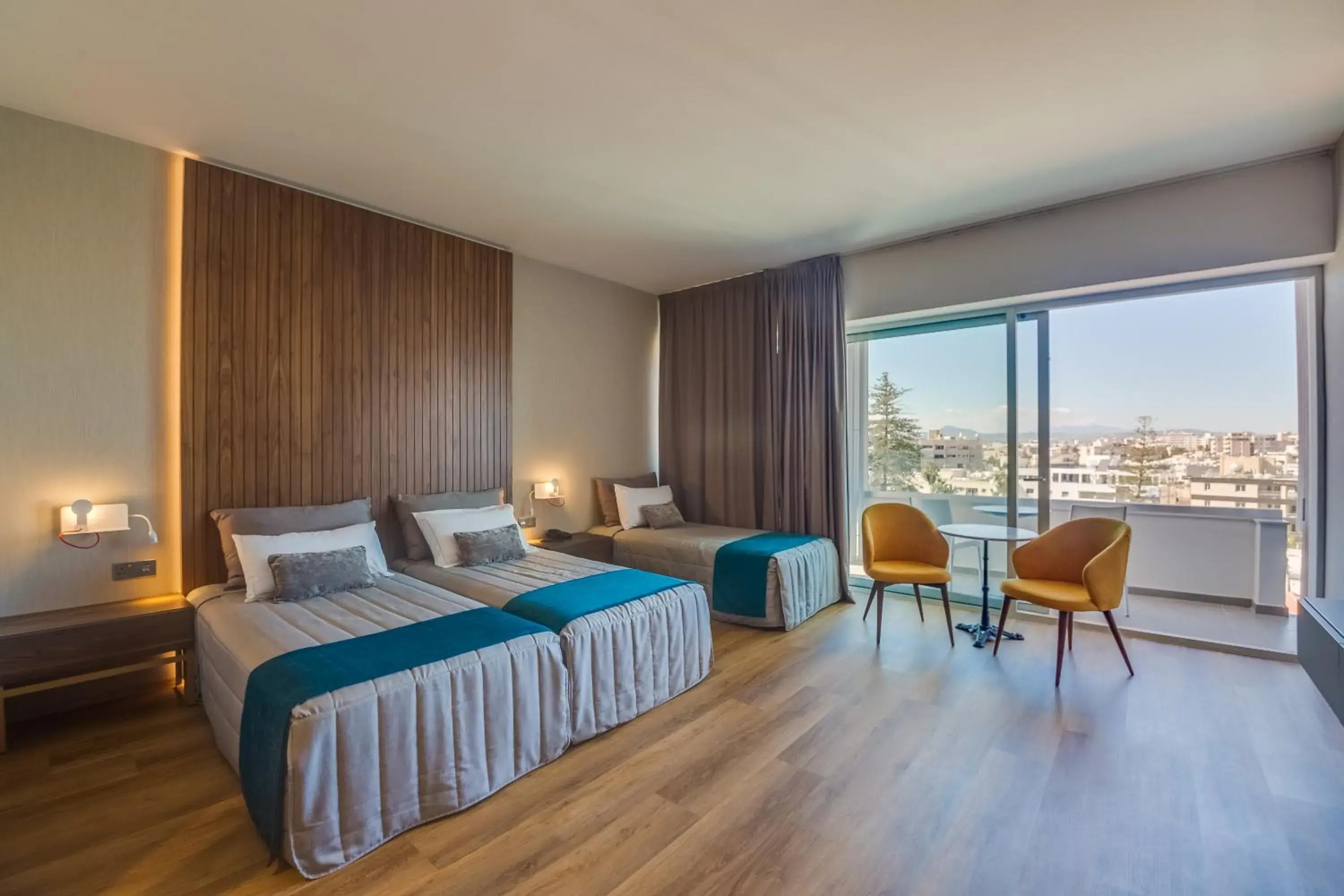 Triple Room with City View (3 Adults) in Sun Hall Hotel Triple Room with City View (3 Adults) in Sun Hall Hotel