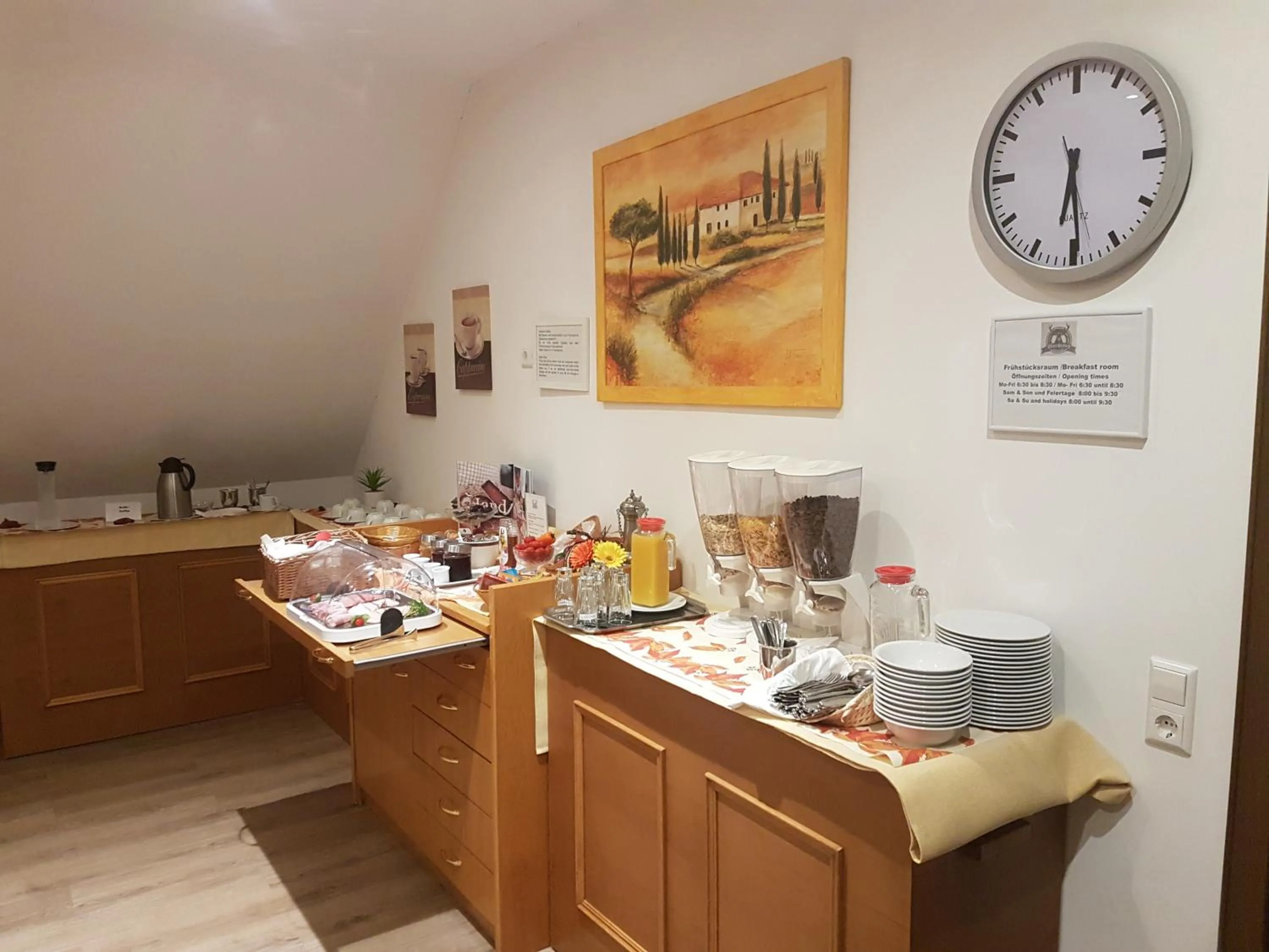 Buffet breakfast in Hotel Platzhirsch