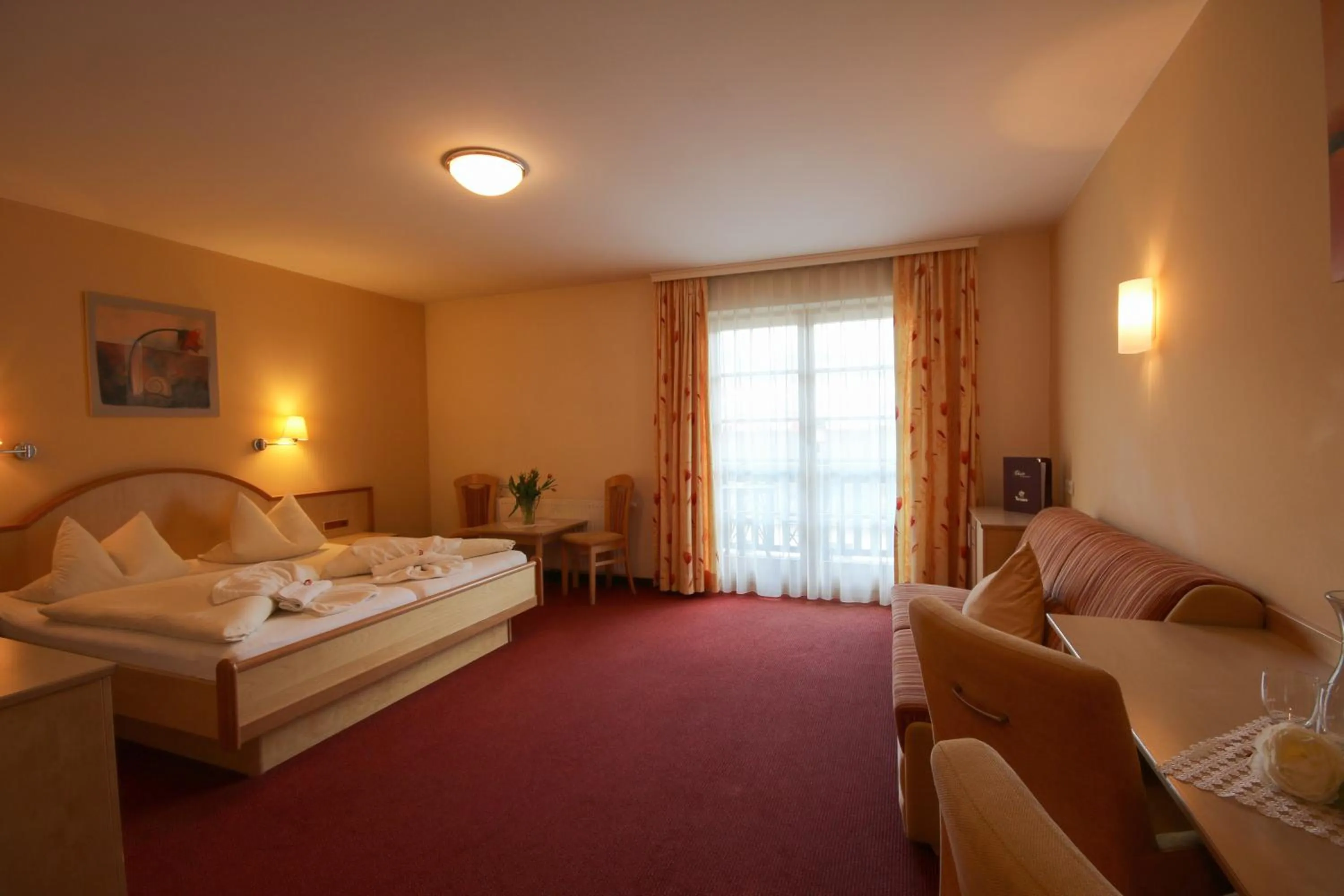 Photo of the whole room, Bed in Hotel Gasthof Neuner