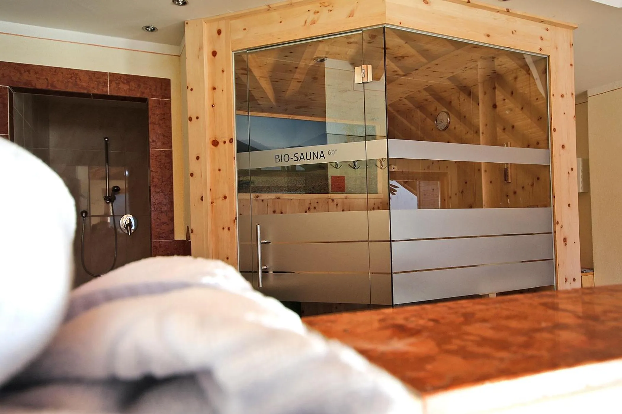 Sauna, Bed in Hotel Gasthof Neuner