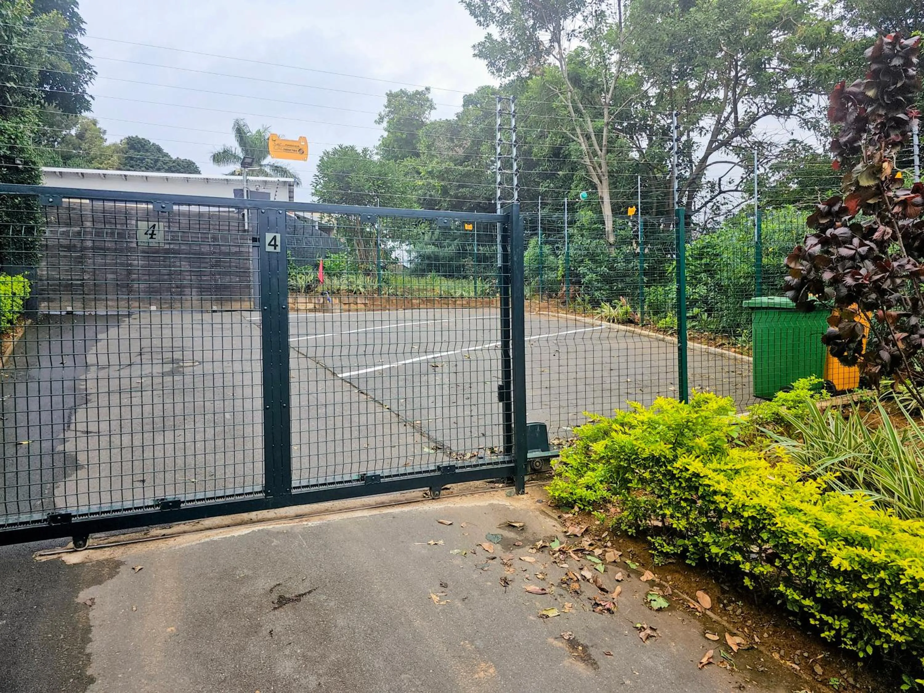 Parking in Umhlanga Lodge