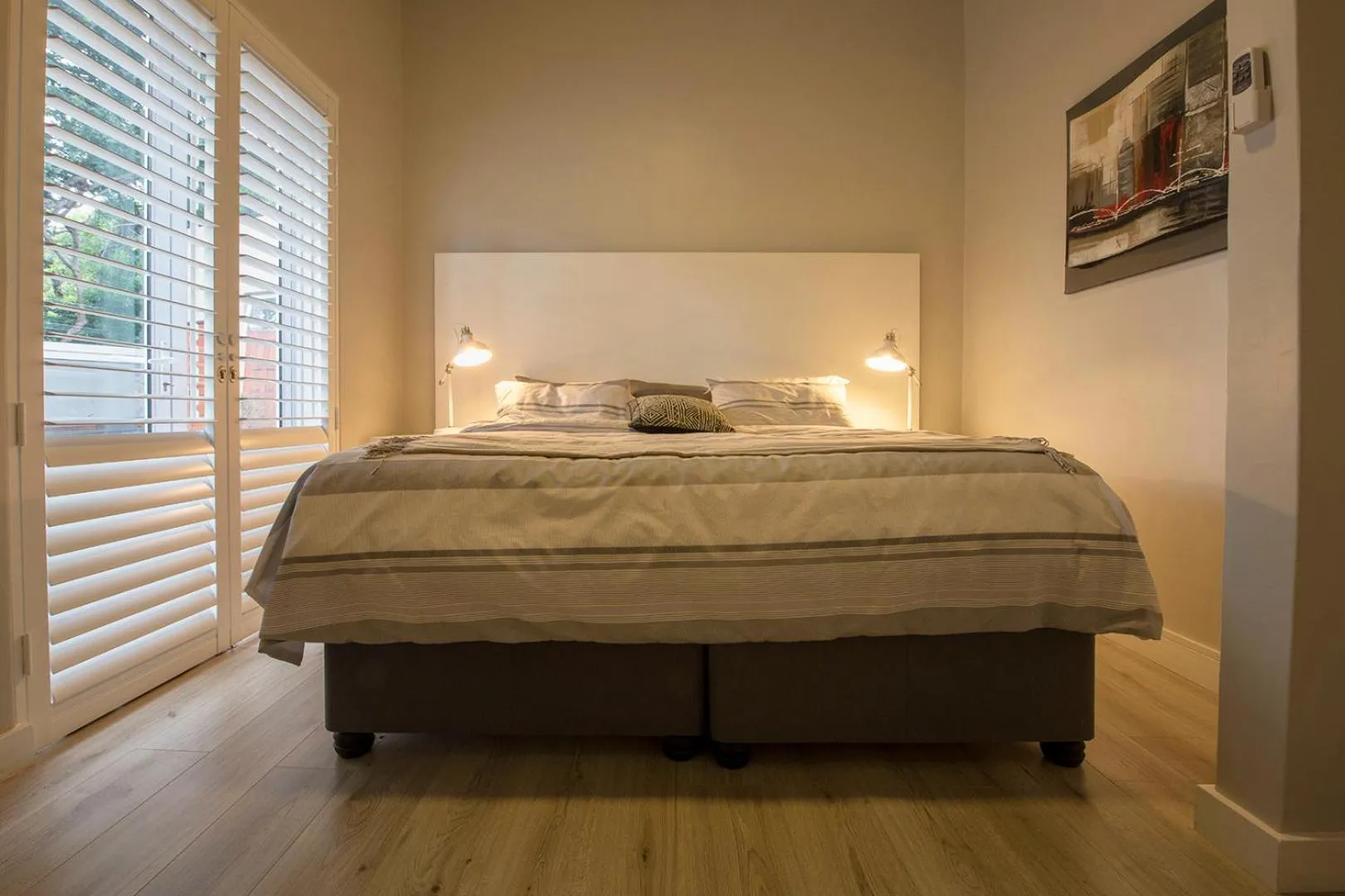 Bedroom, Bed in Umhlanga Lodge